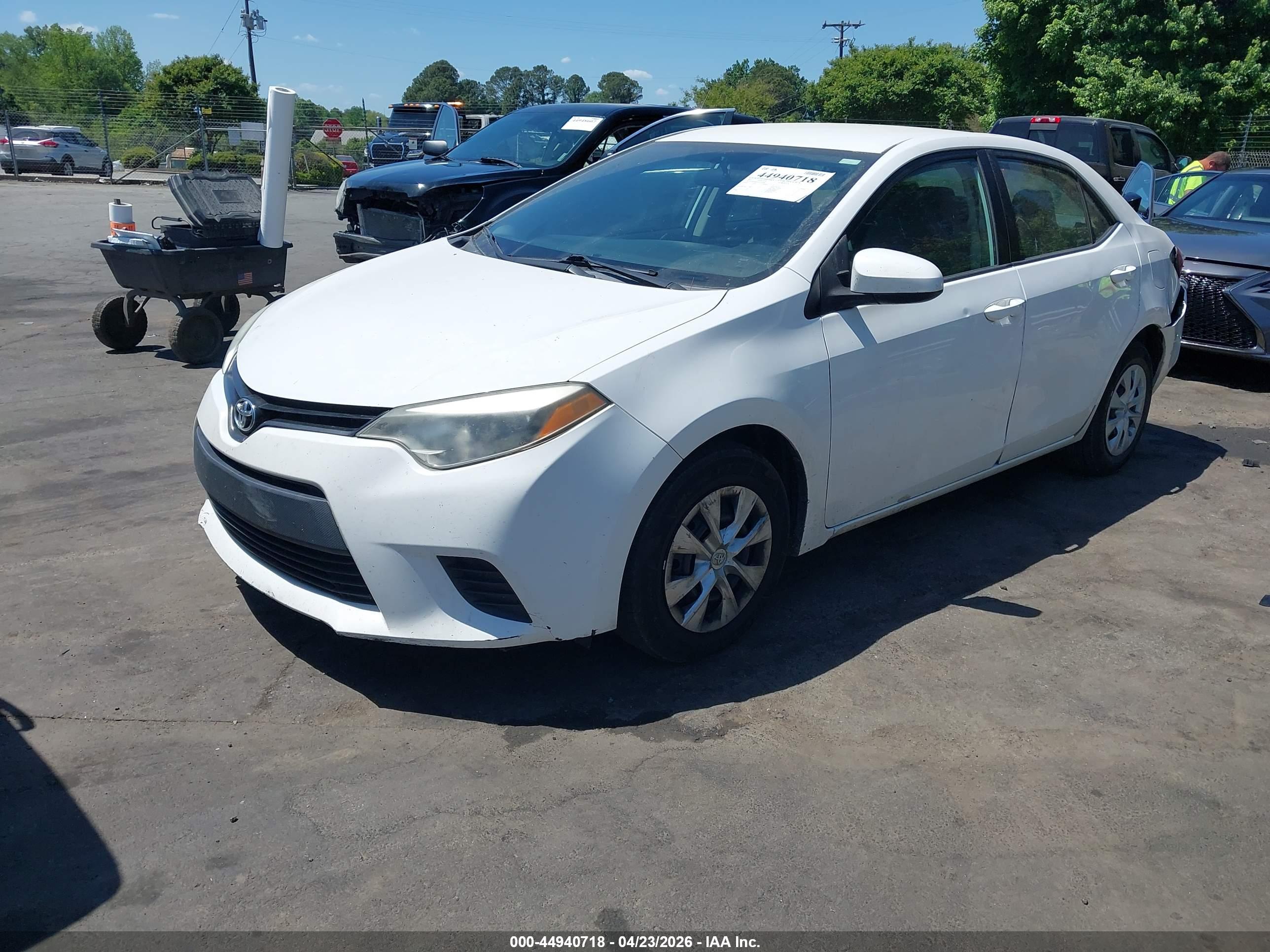 TOYOTA COROLLA image 2