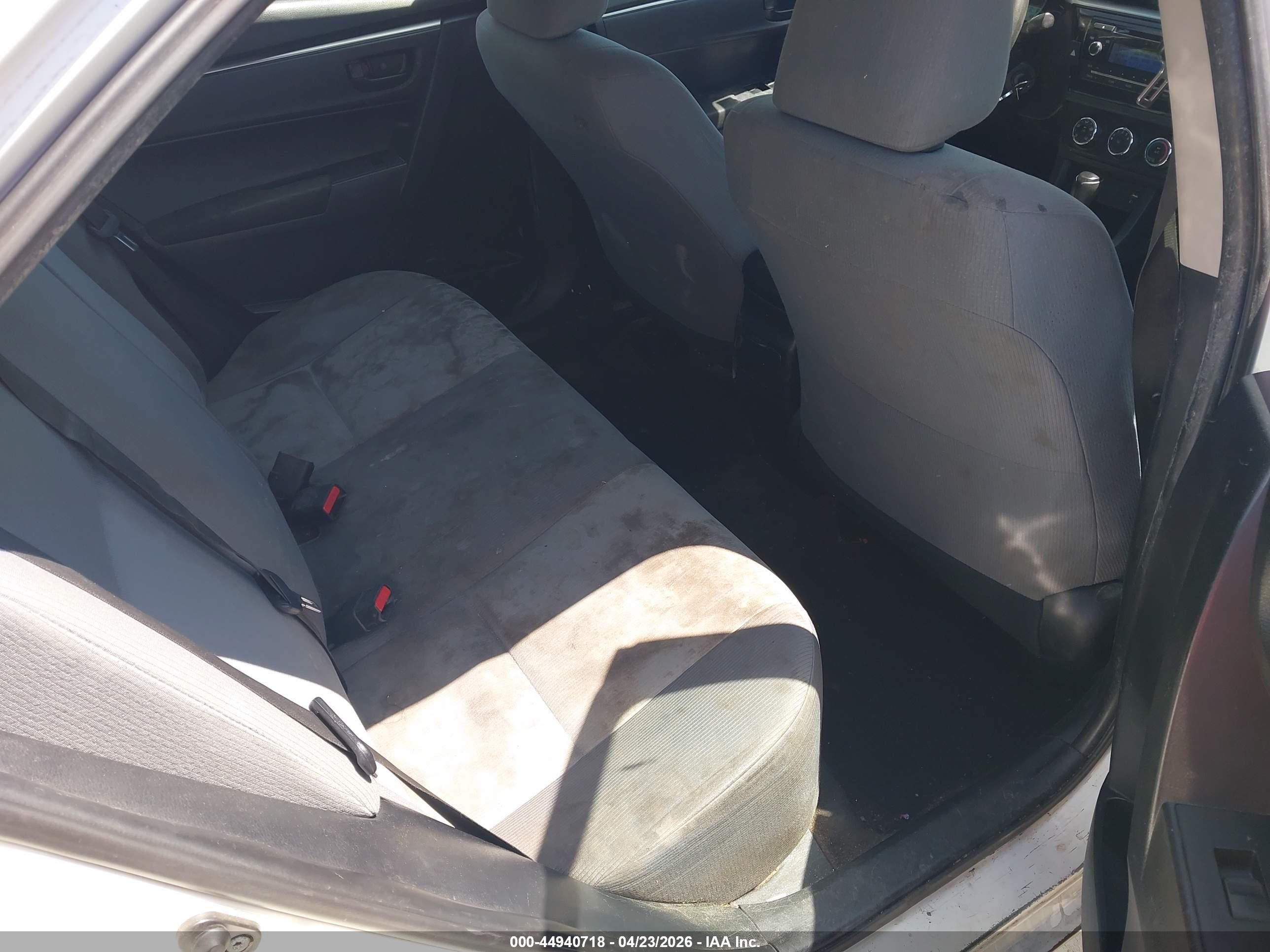 TOYOTA COROLLA image 8