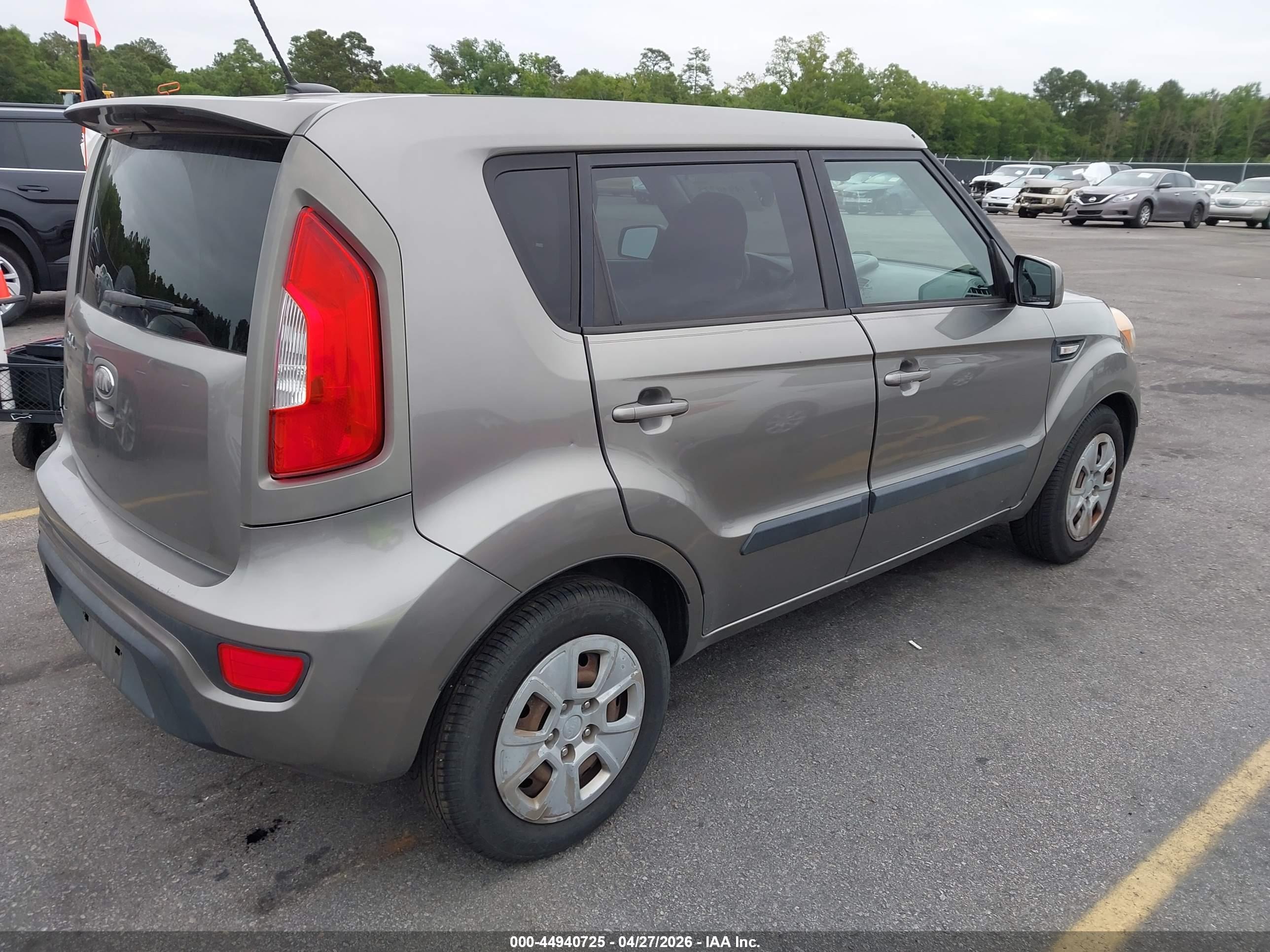 KIA SOUL image 4