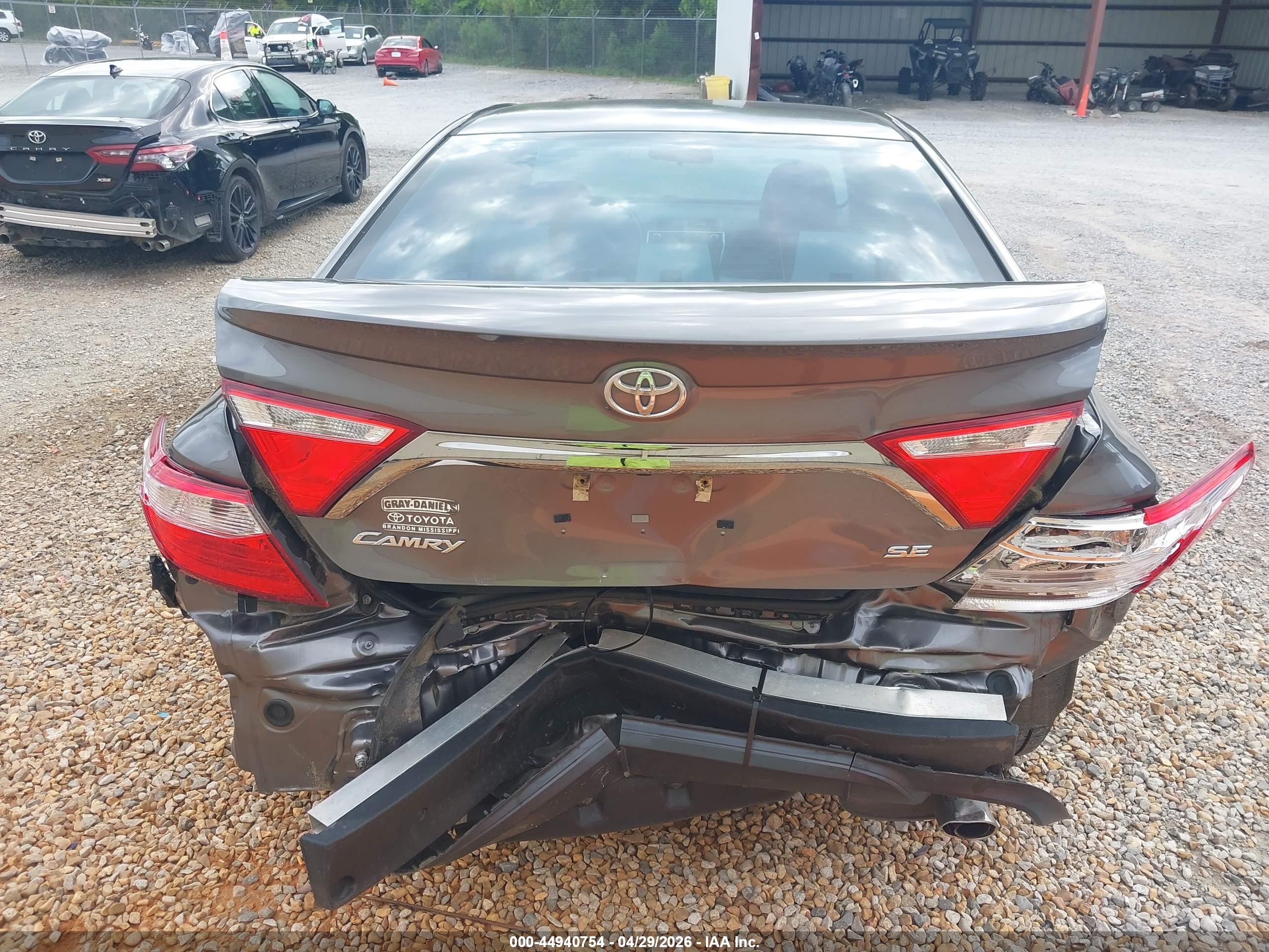 TOYOTA CAMRY image 6