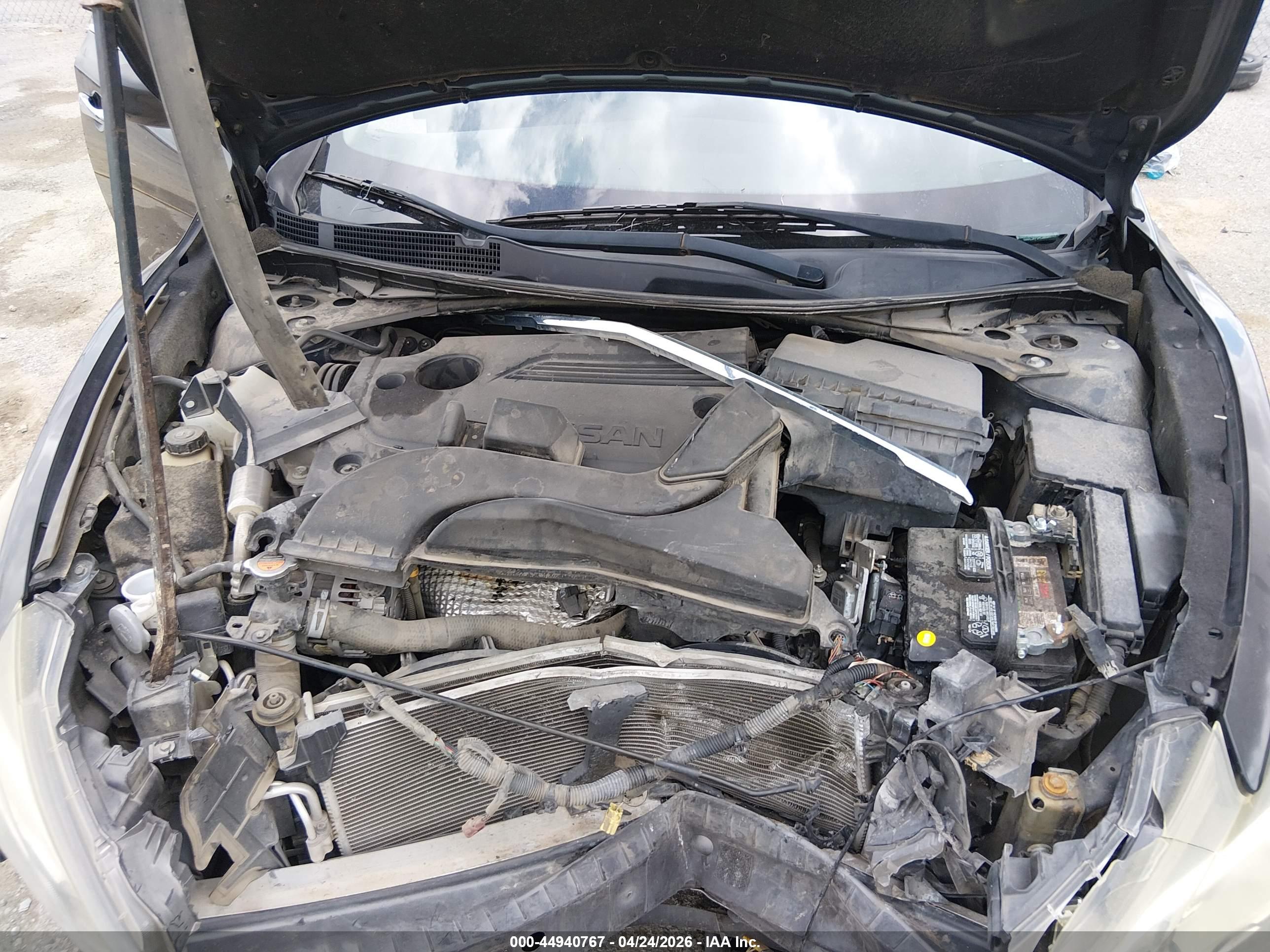 NISSAN ALTIMA image 10