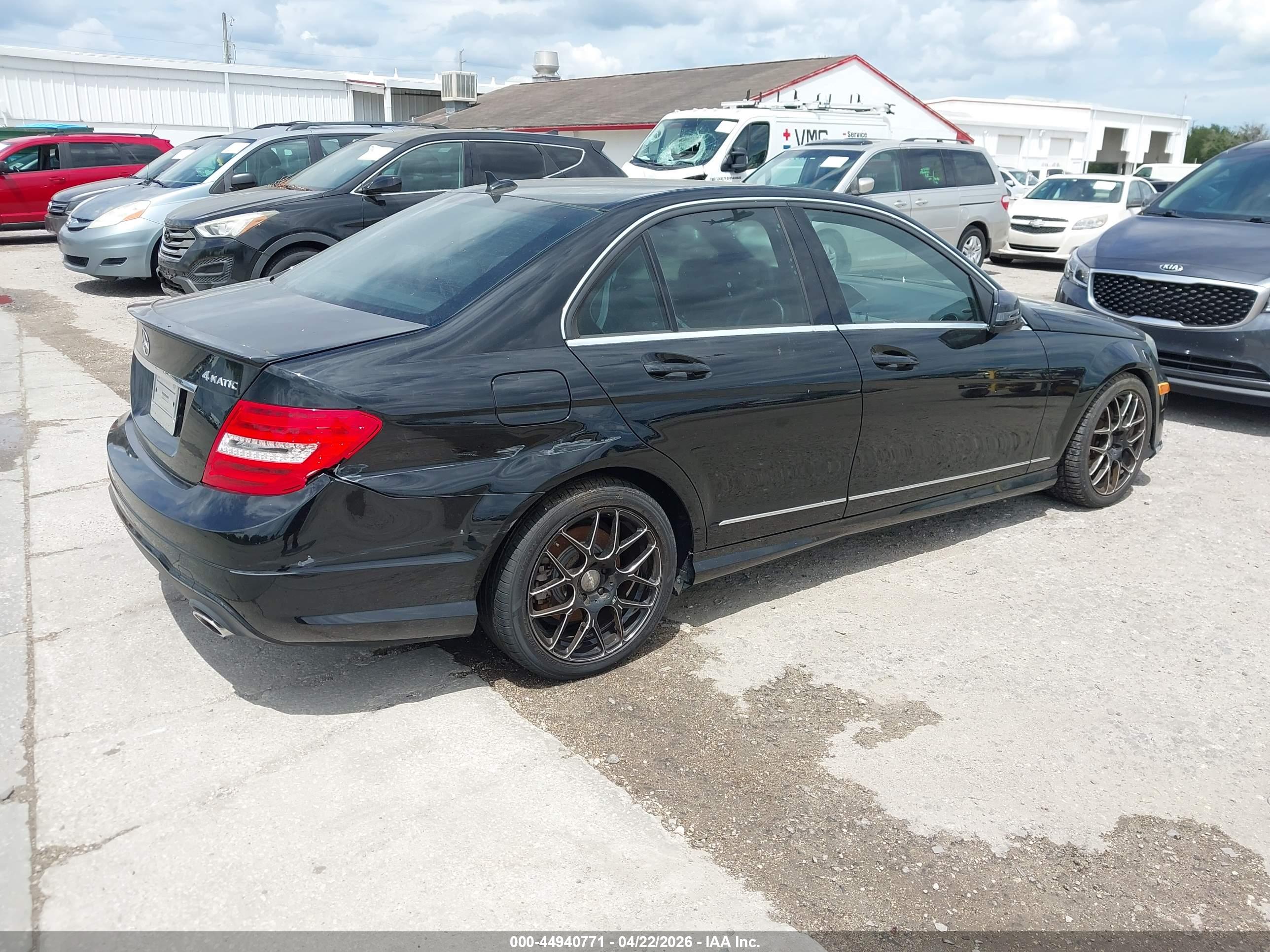 MERCEDES-BENZ C image 4