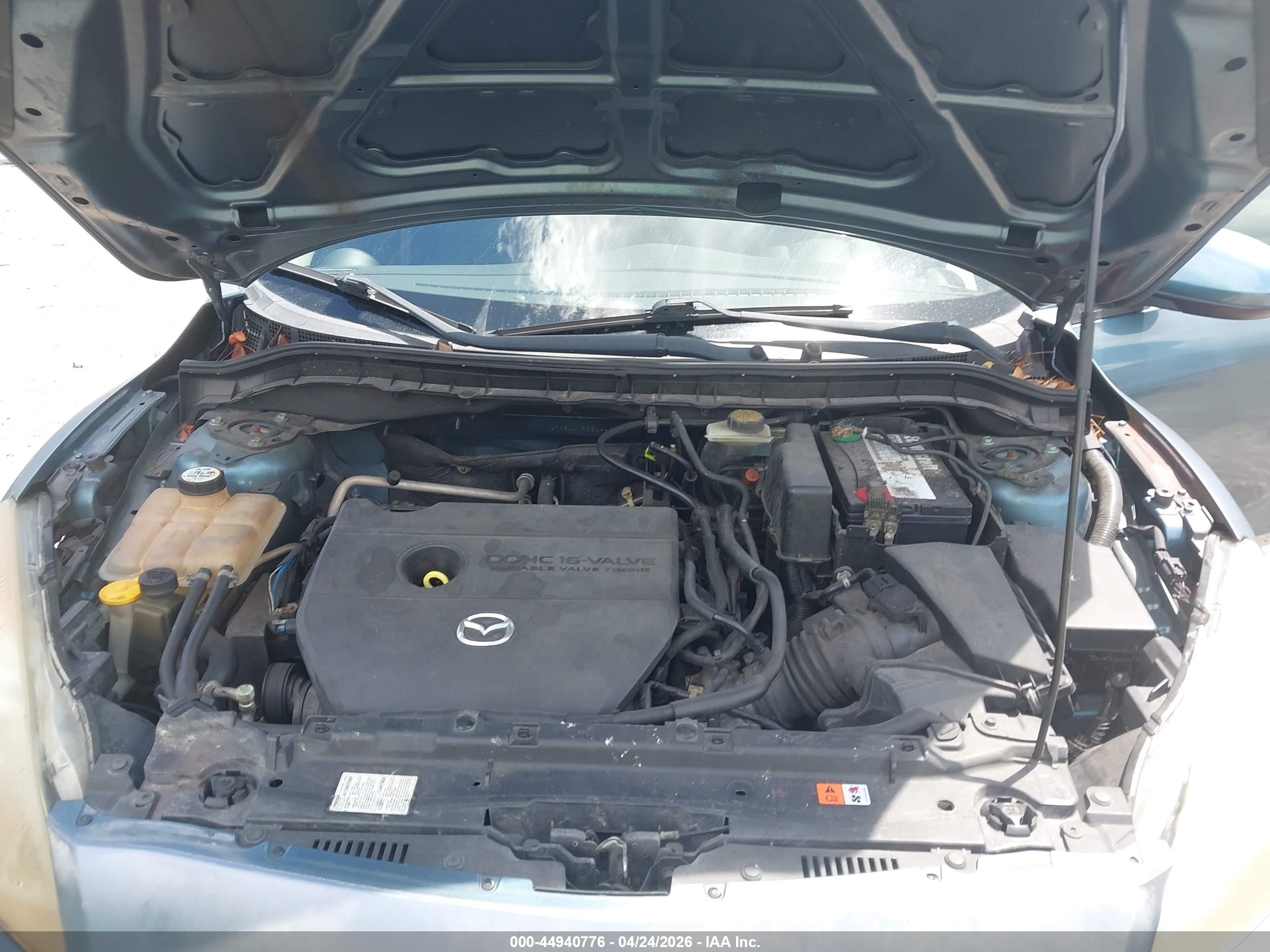 MAZDA MAZDA3 image 10