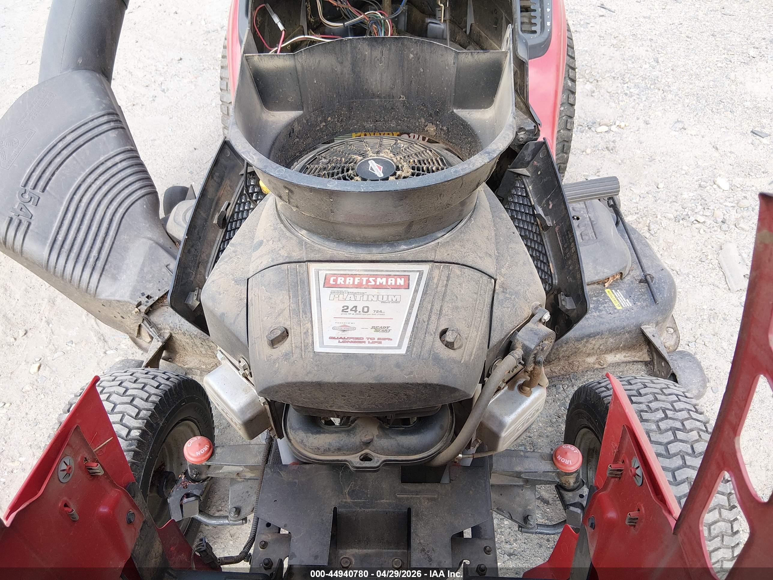 CRAFTSMAN LT2000 image 10