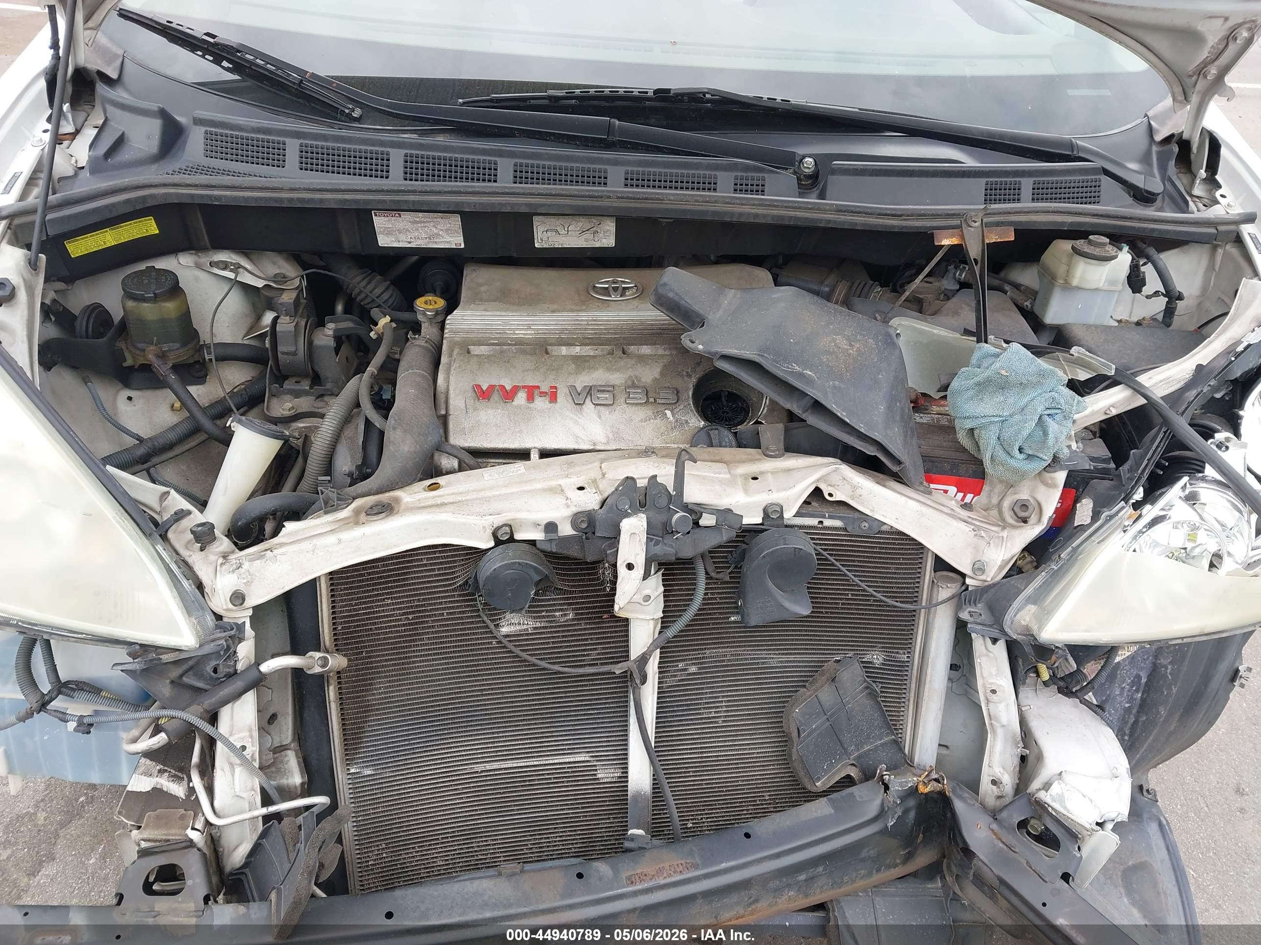 TOYOTA SIENNA image 10
