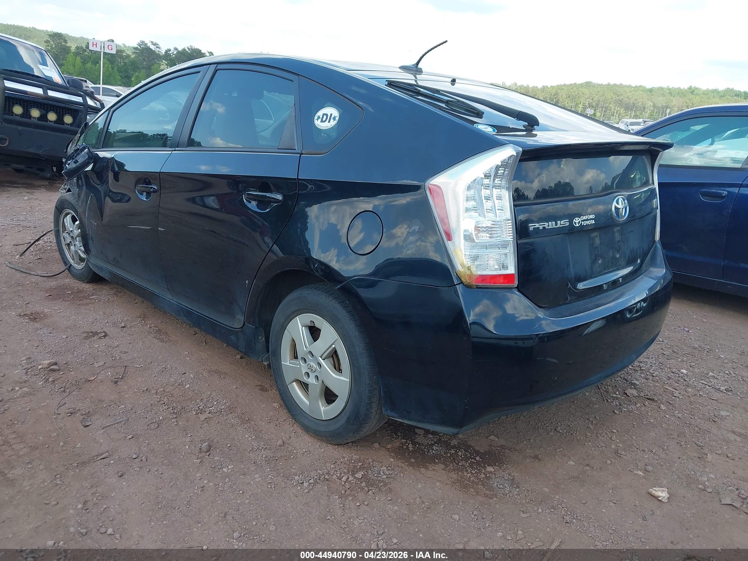 TOYOTA PRIUS image 3