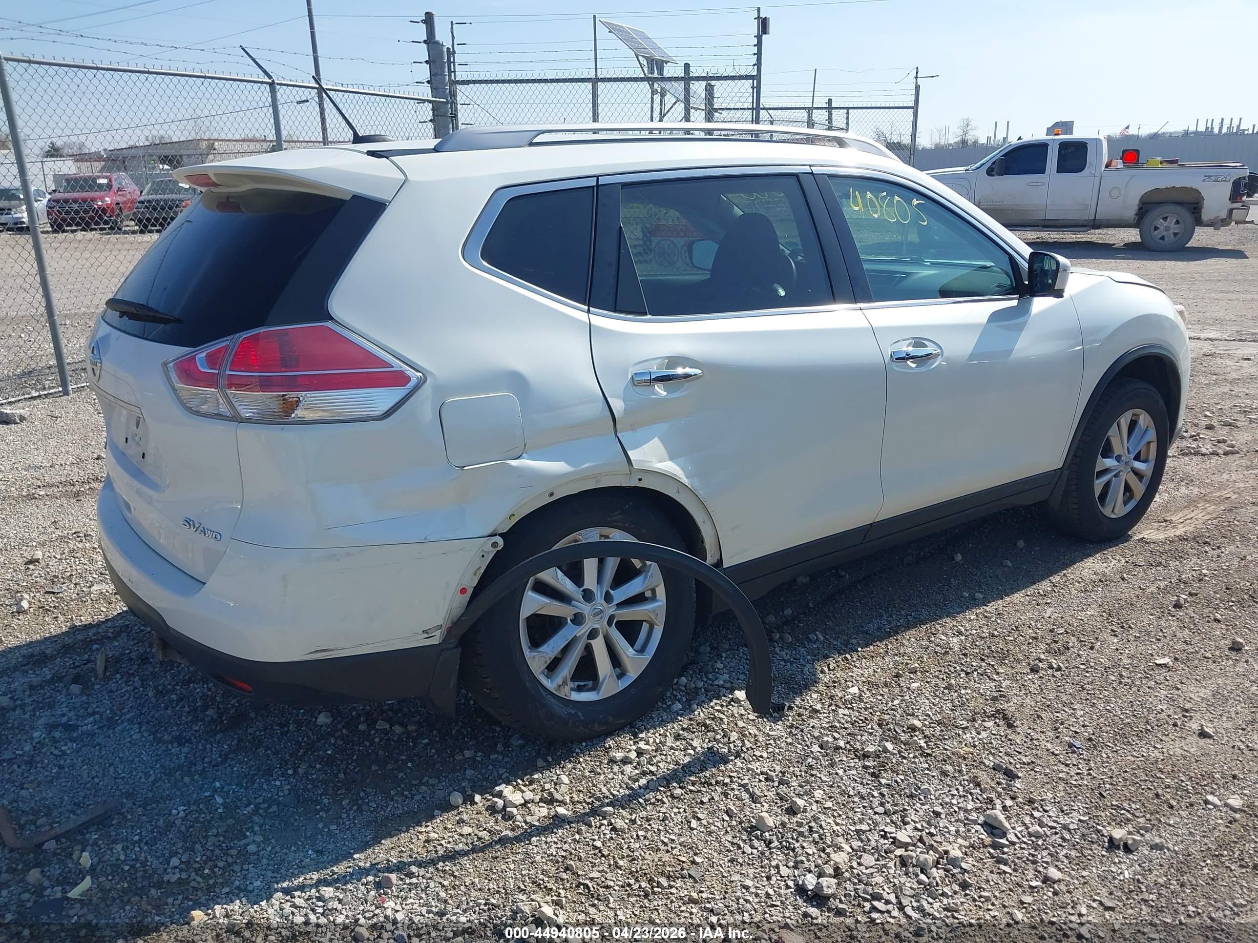NISSAN ROGUE image 4