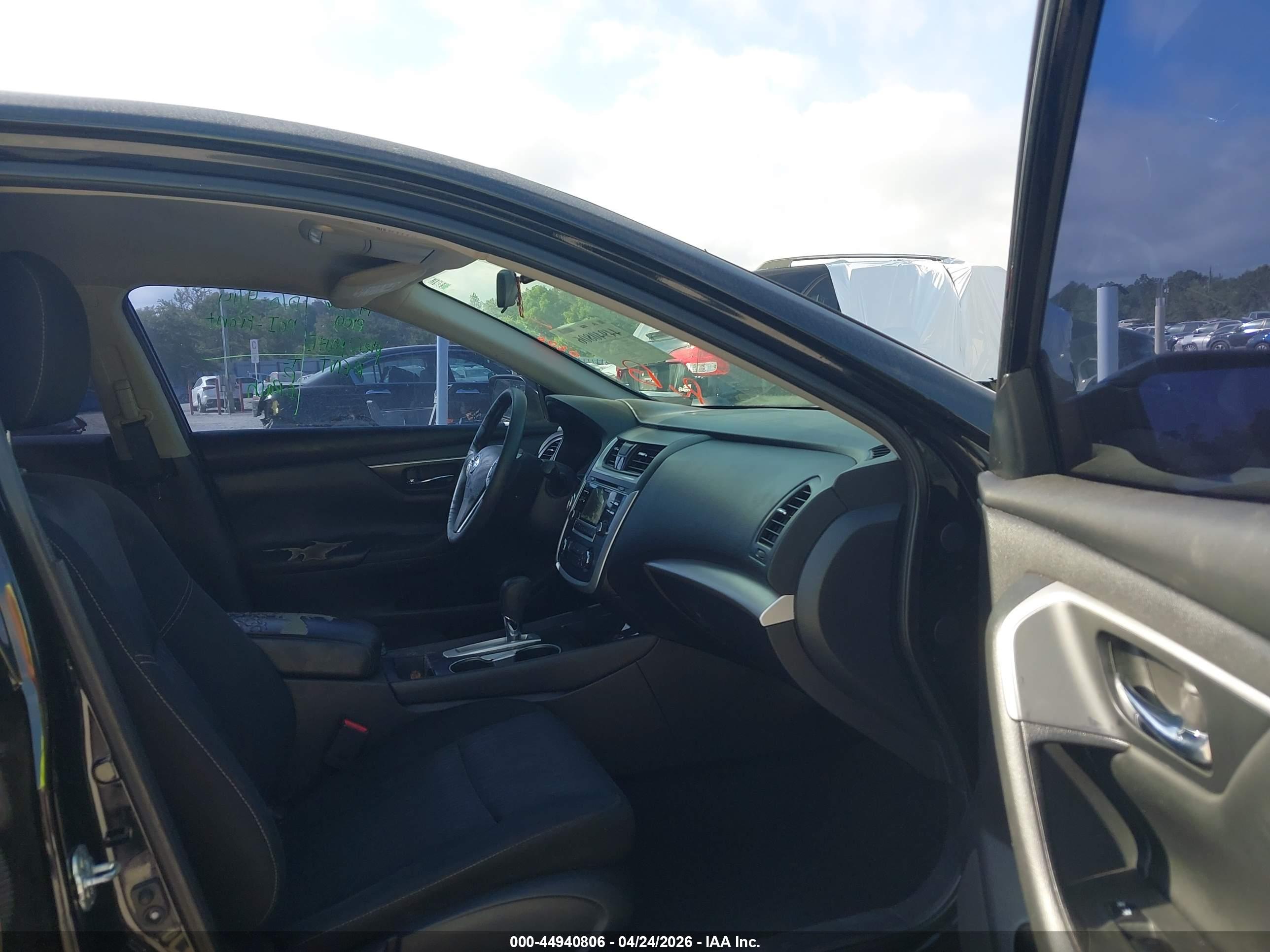 NISSAN ALTIMA image 5