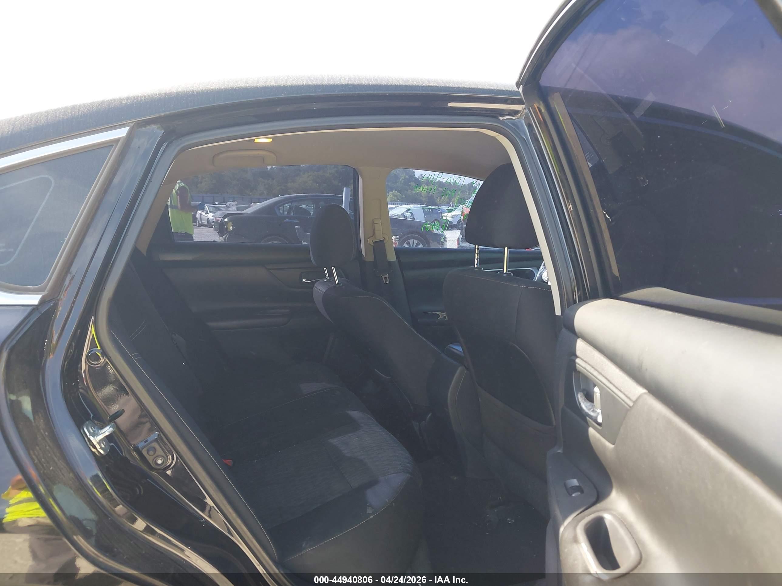 NISSAN ALTIMA image 8