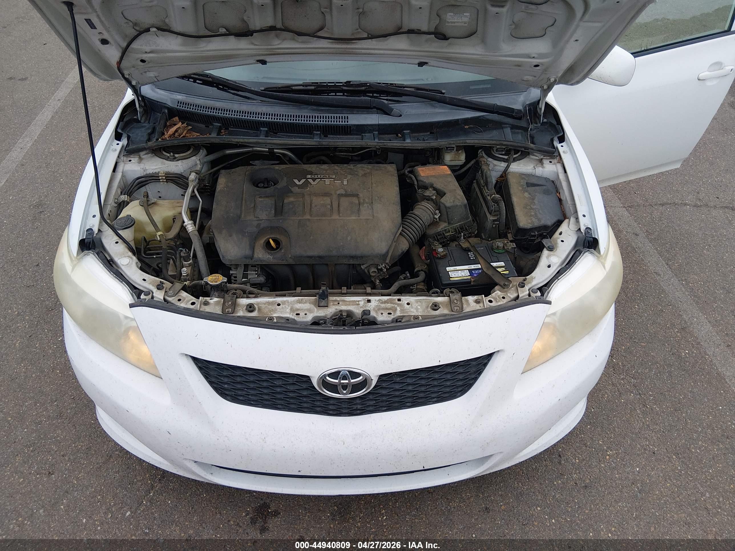 TOYOTA COROLLA image 10