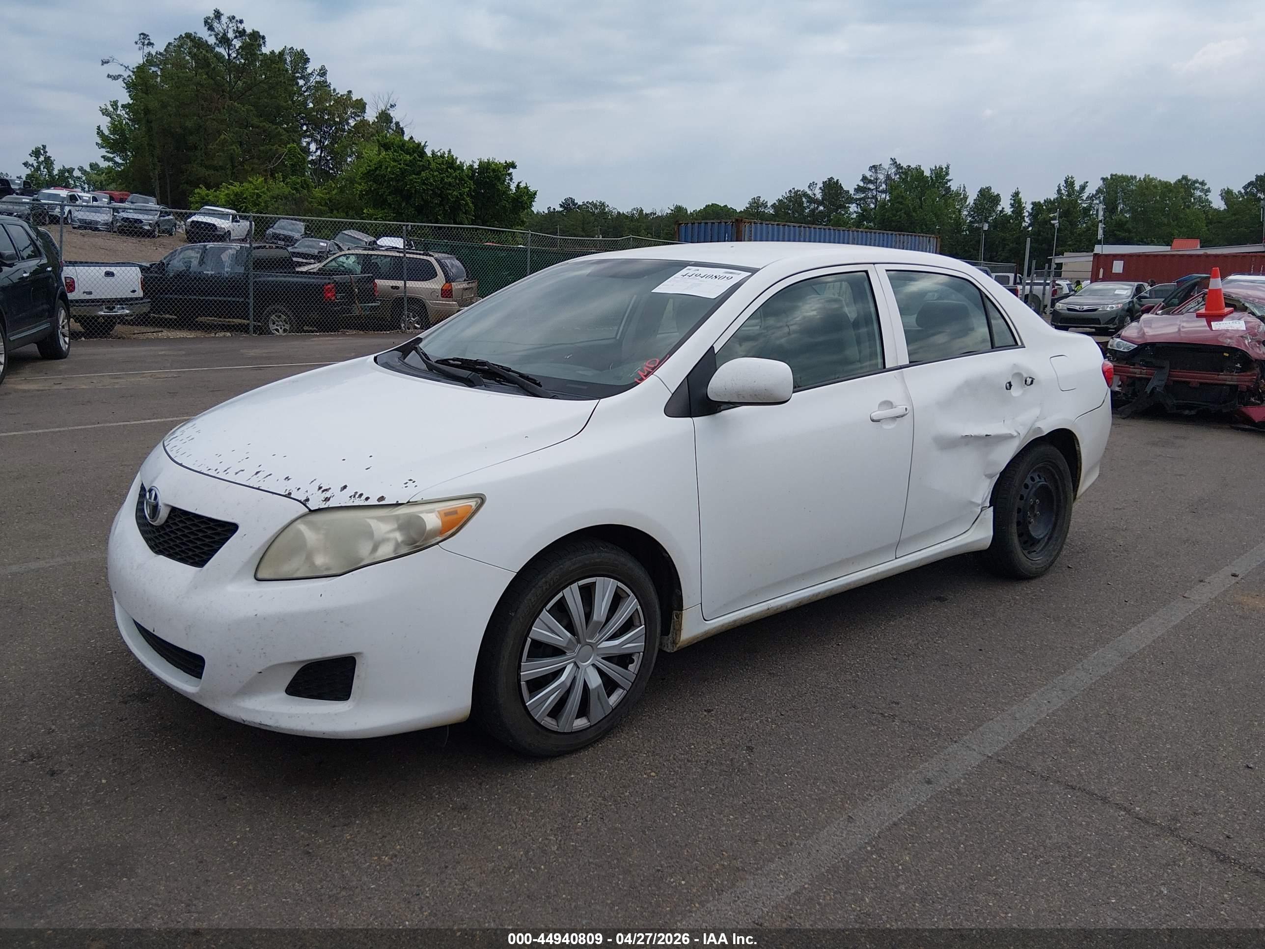 TOYOTA COROLLA image 2