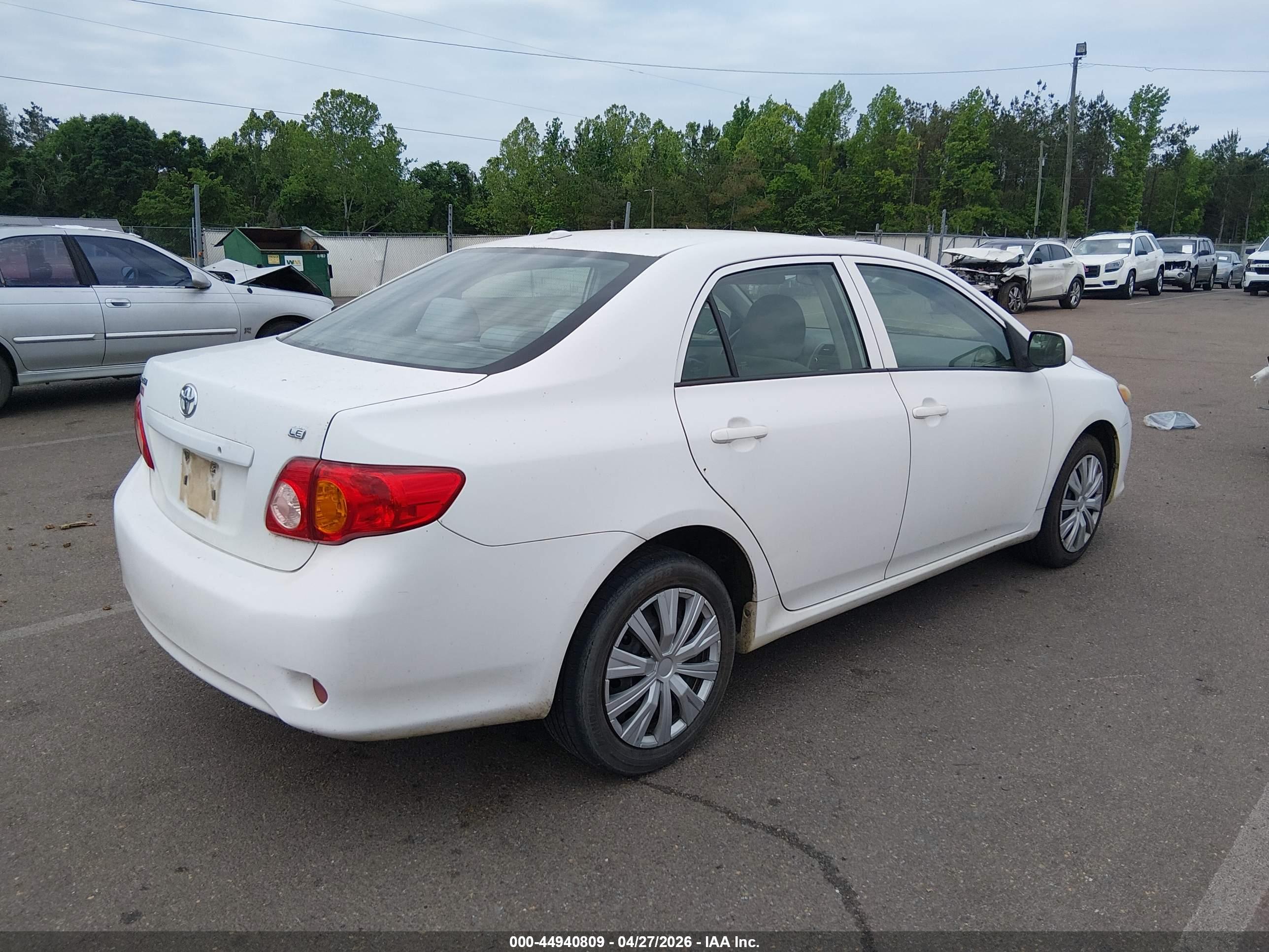 TOYOTA COROLLA image 4