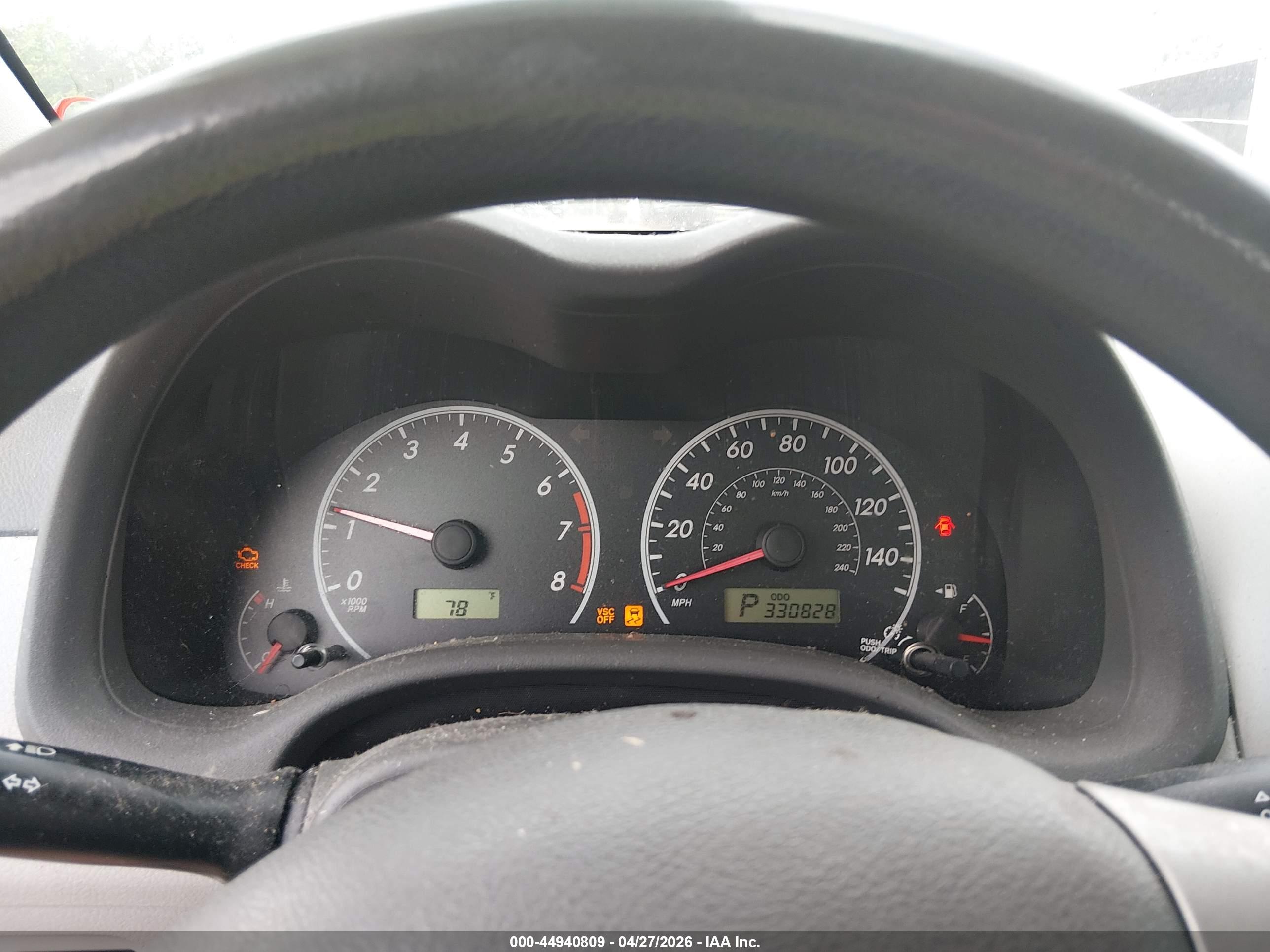 TOYOTA COROLLA image 7