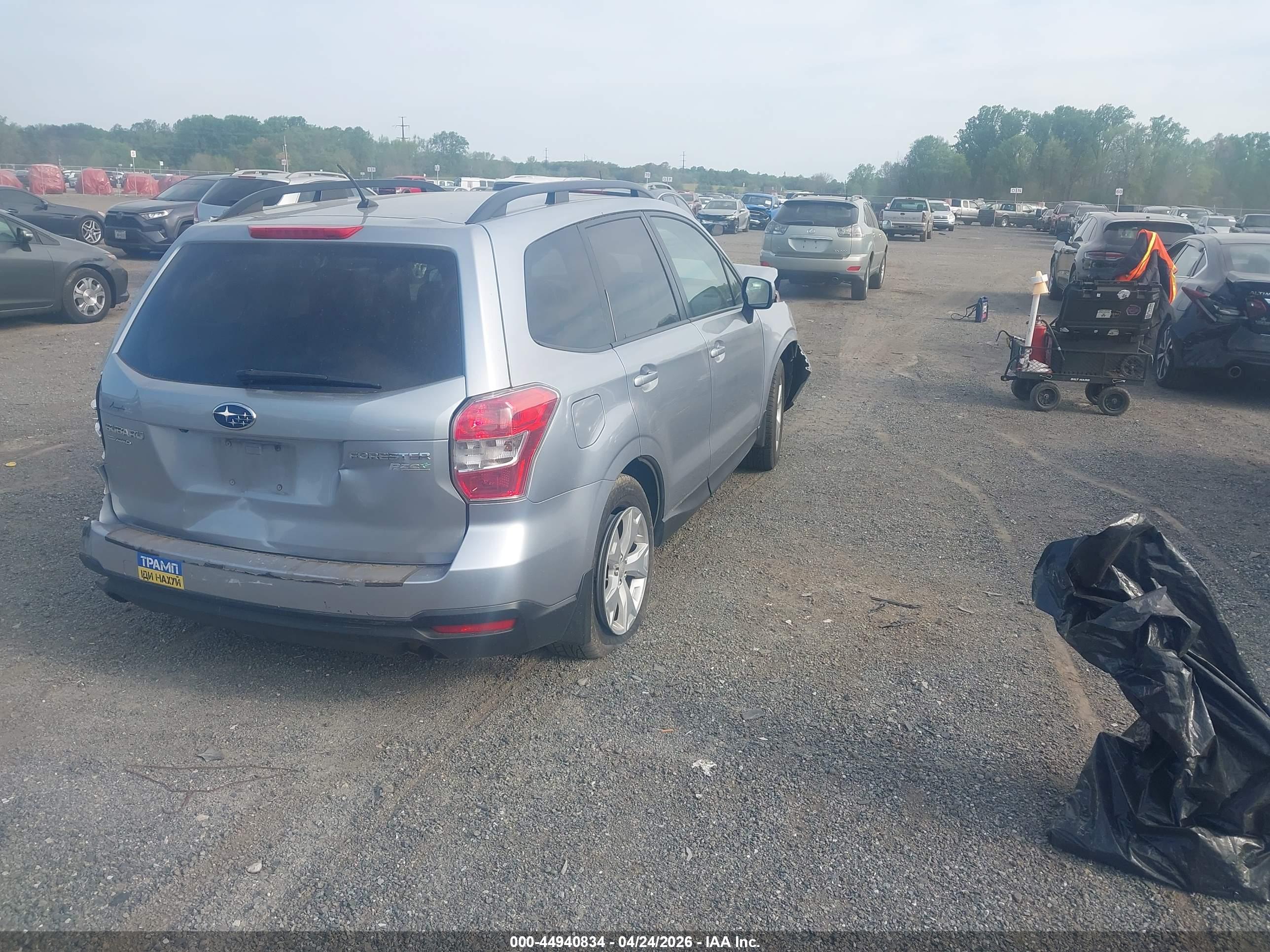 SUBARU FORESTER image 4