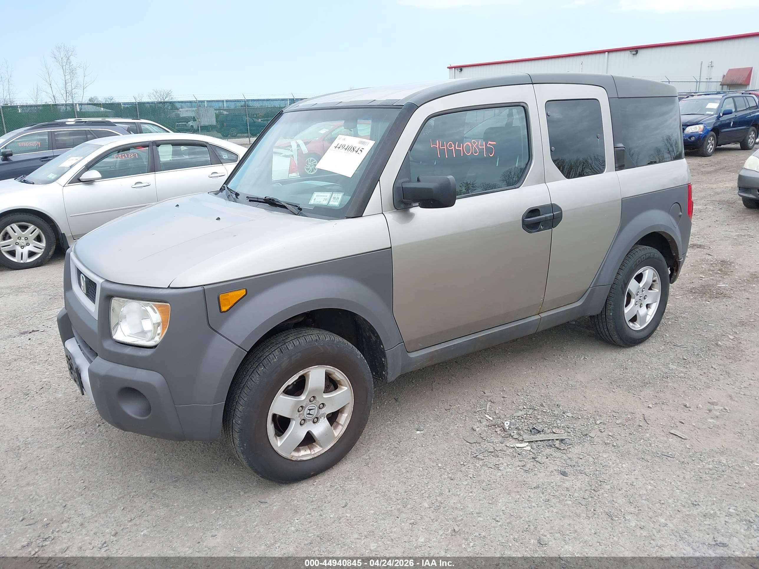 HONDA ELEMENT image 2