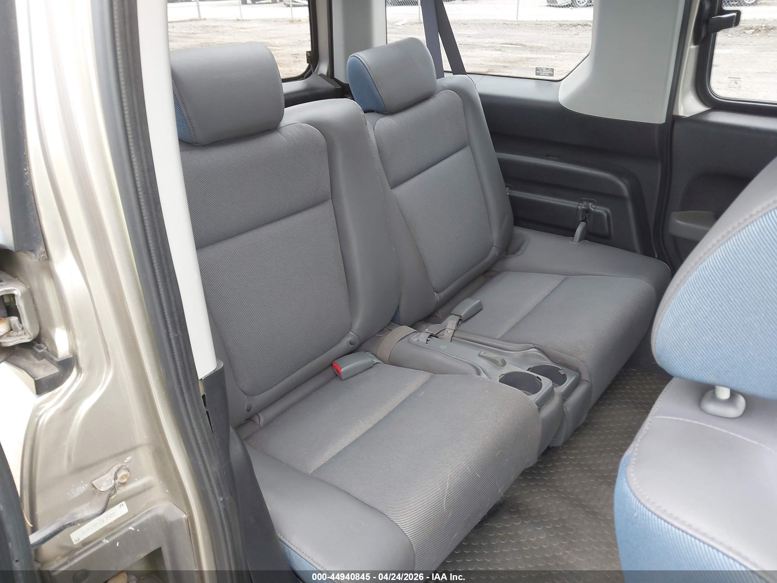 HONDA ELEMENT image 8