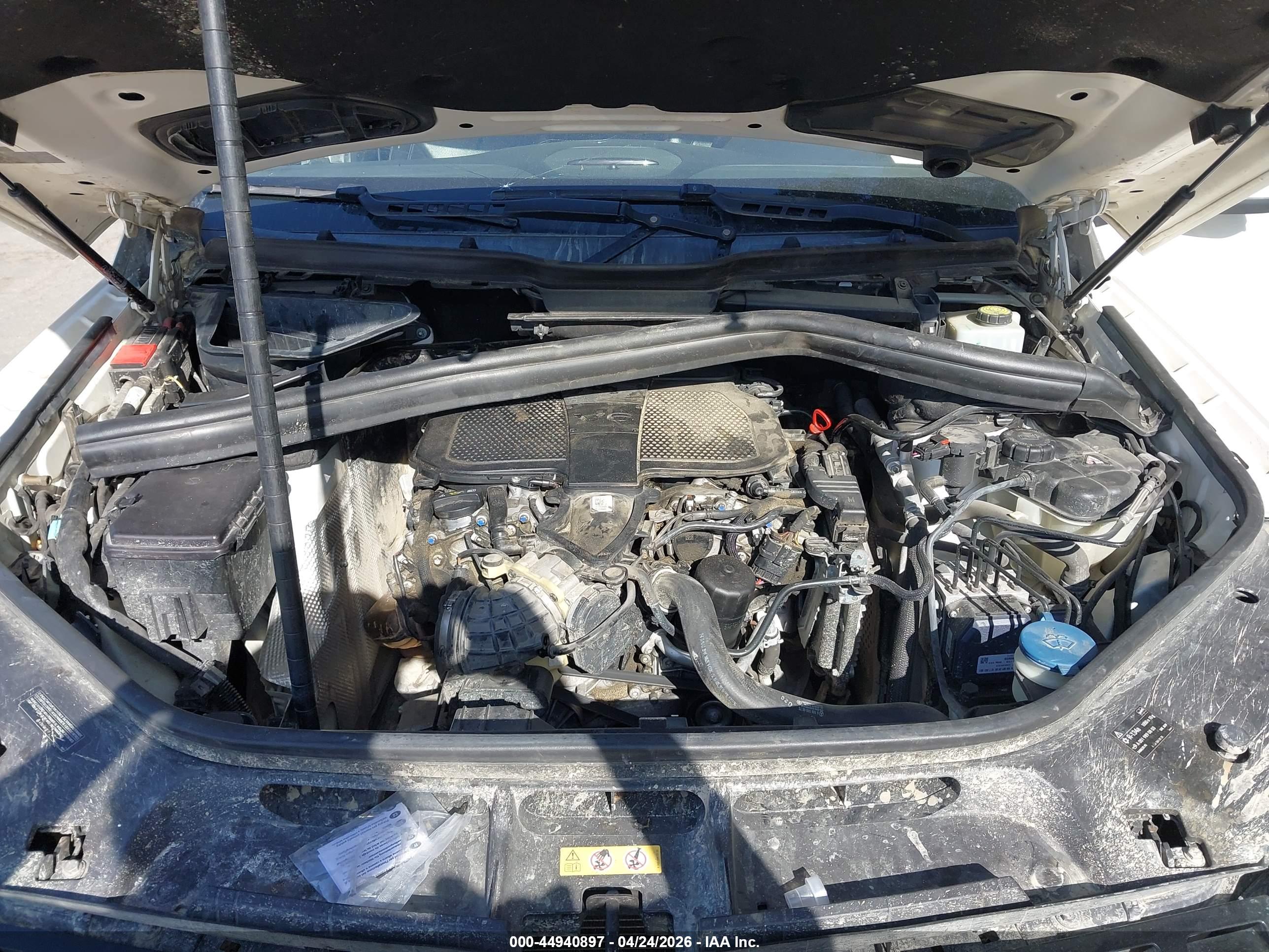 MERCEDES-BENZ ML image 10