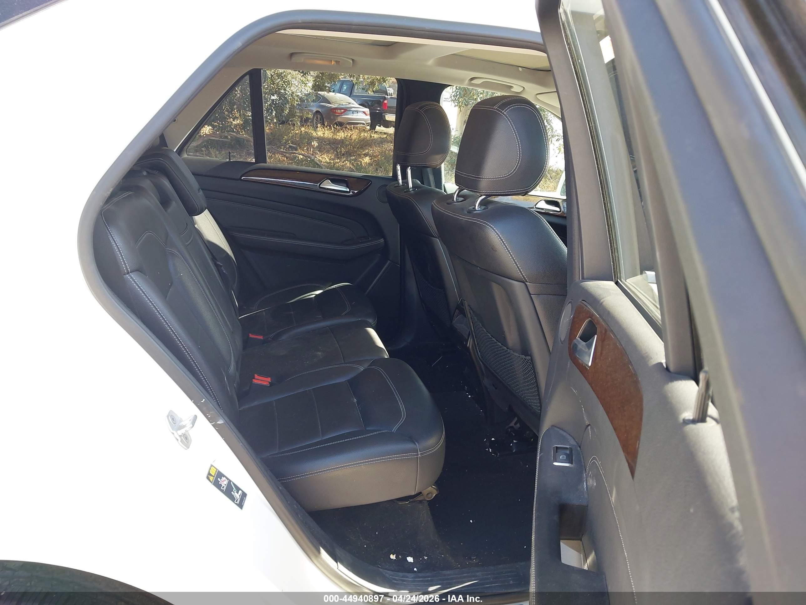 MERCEDES-BENZ ML image 8