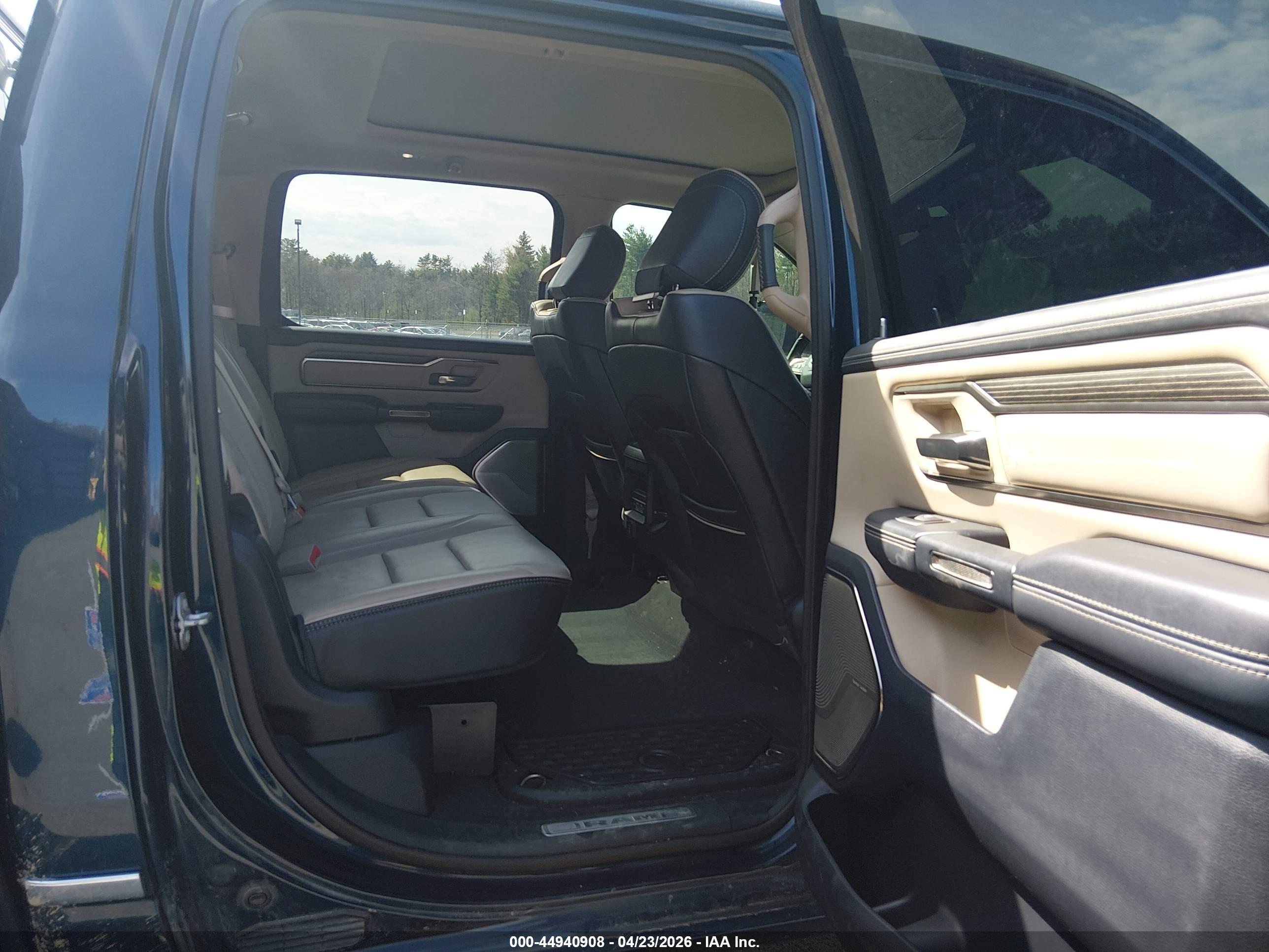 RAM 1500 image 8
