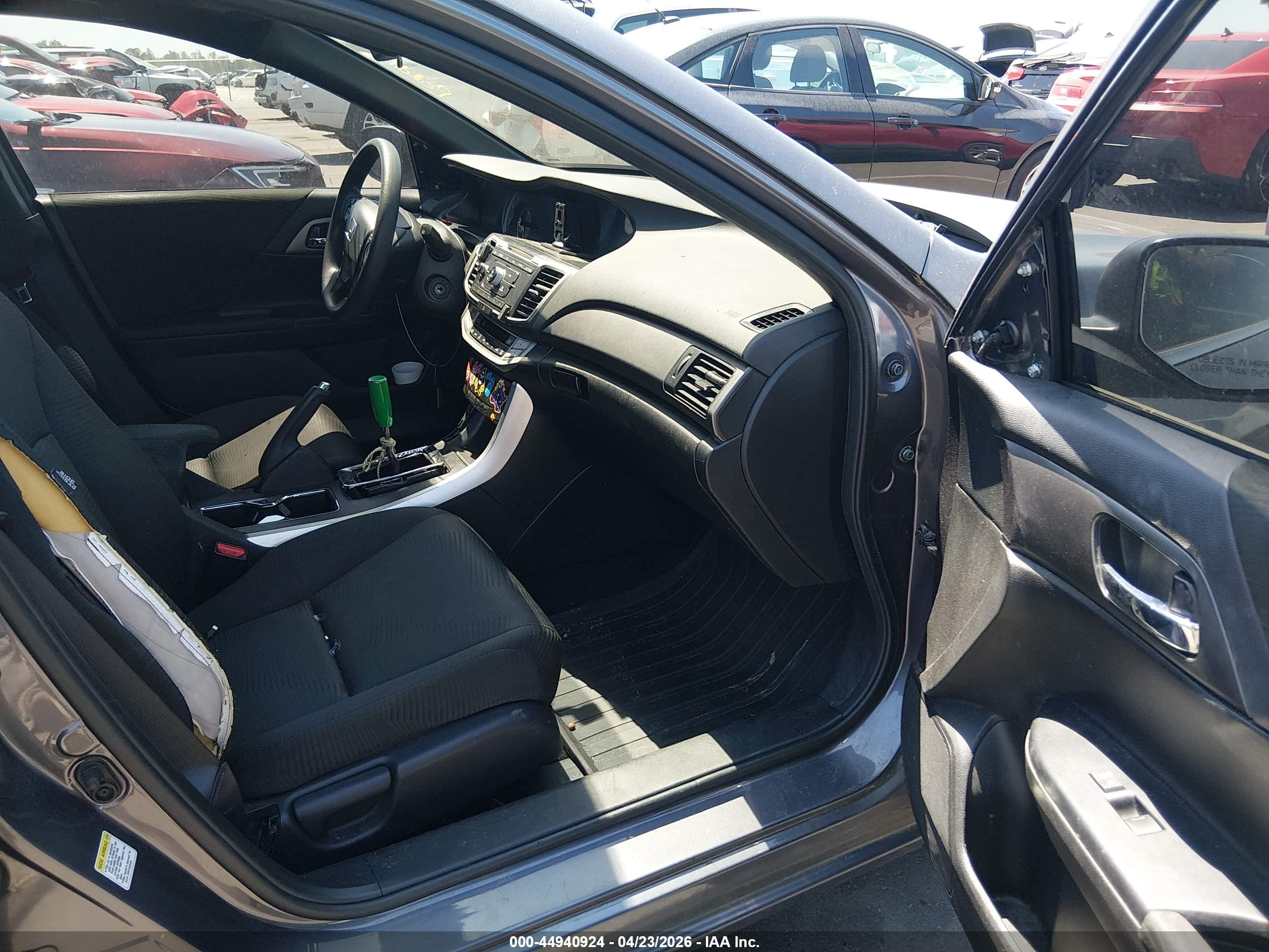 HONDA ACCORD image 5