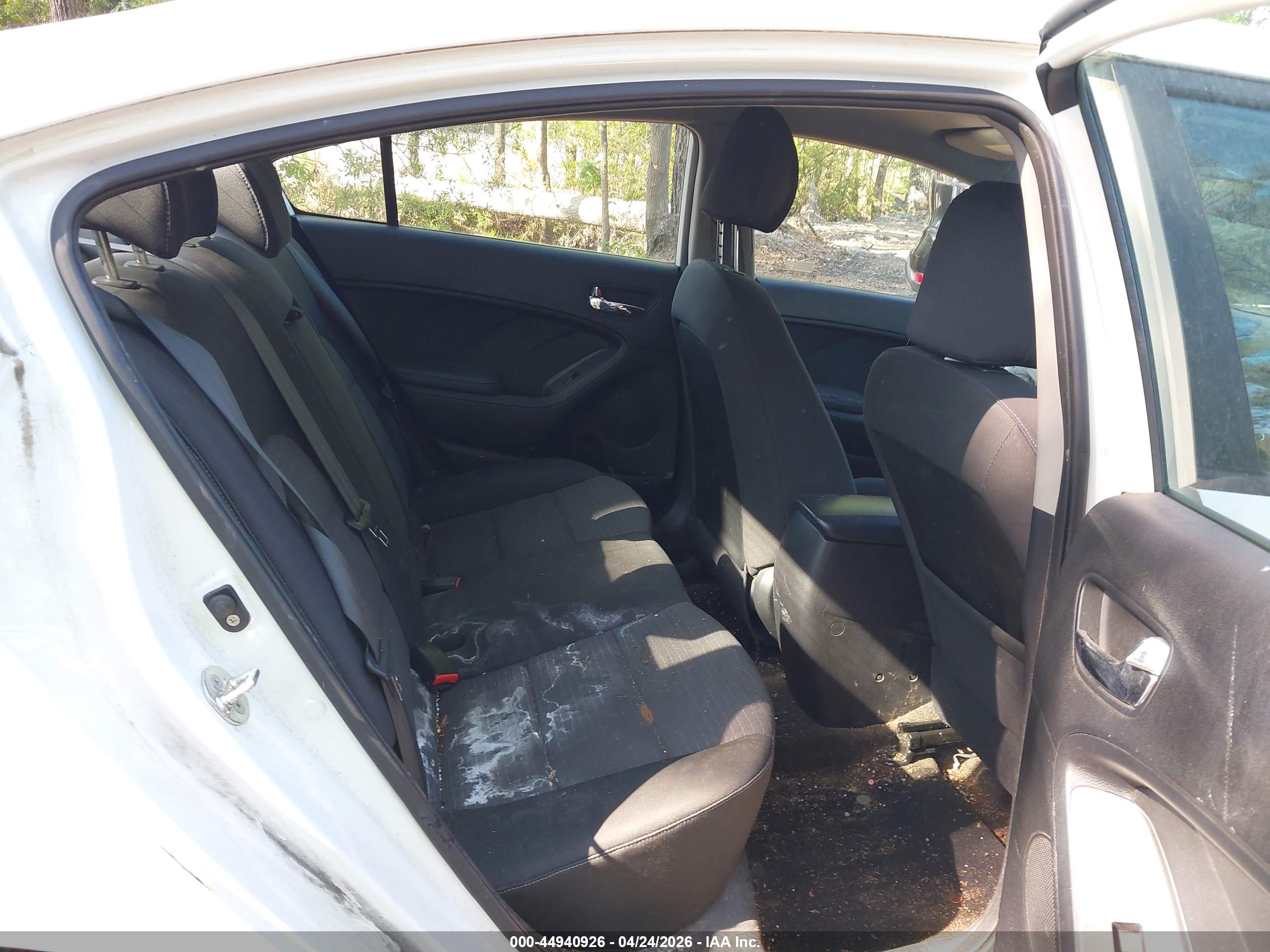 KIA FORTE image 8