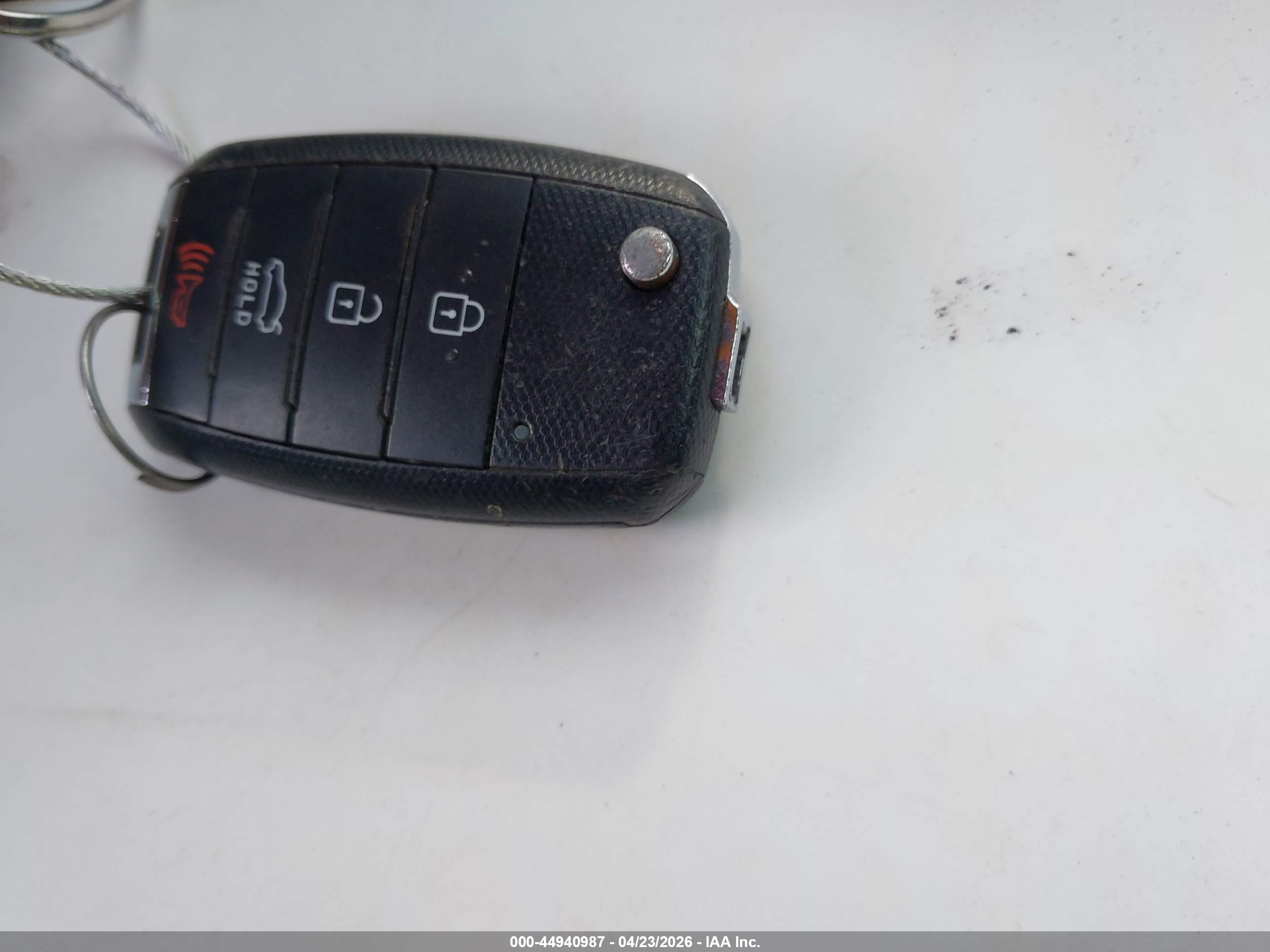 KIA OPTIMA image 11