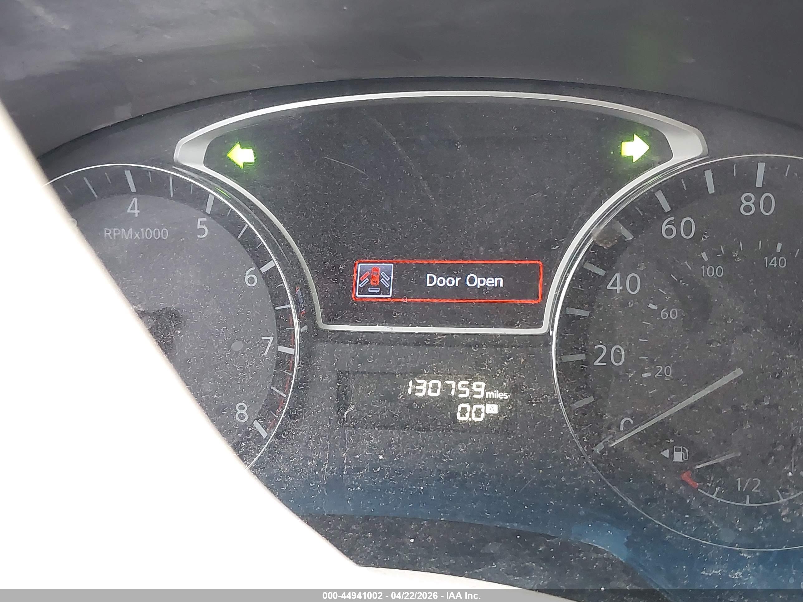 NISSAN PATHFINDER image 7