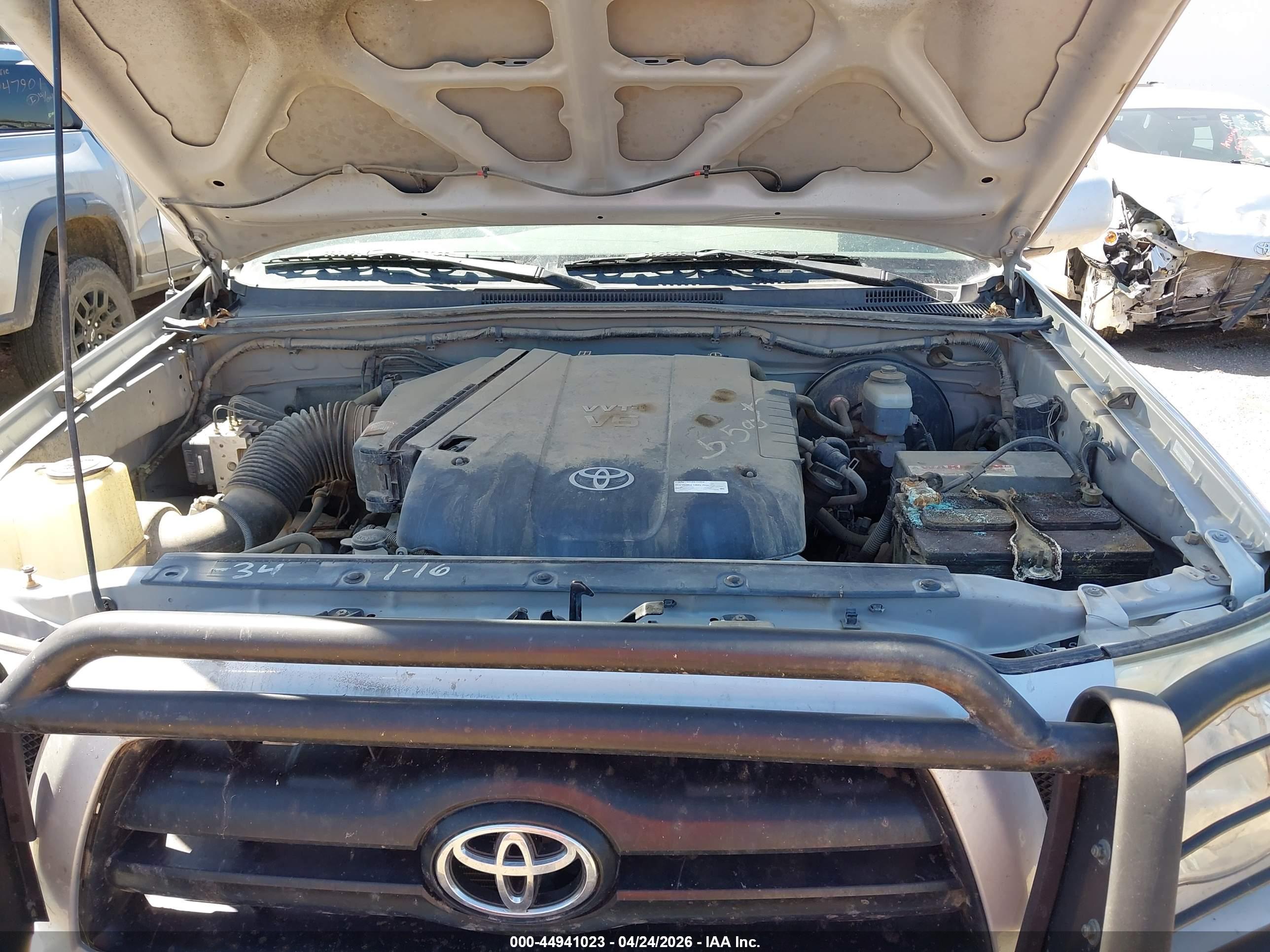 TOYOTA TACOMA image 10
