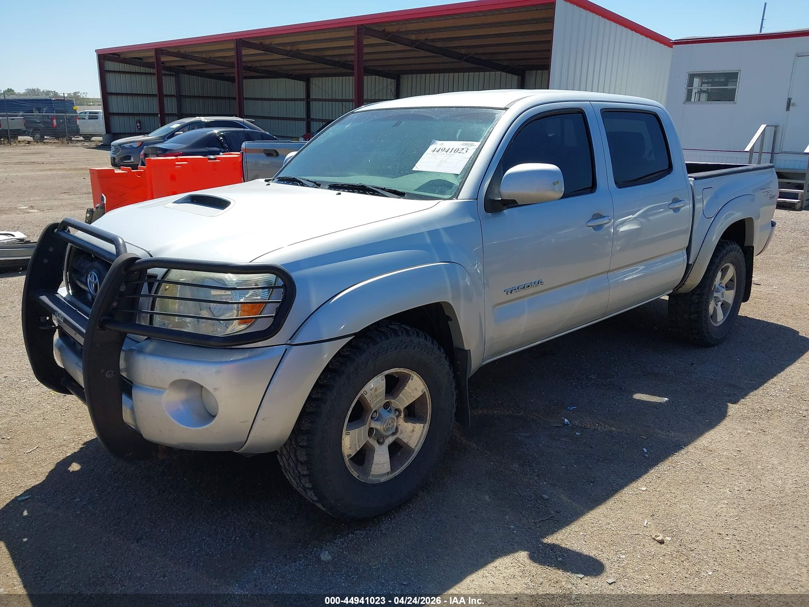 TOYOTA TACOMA image 2