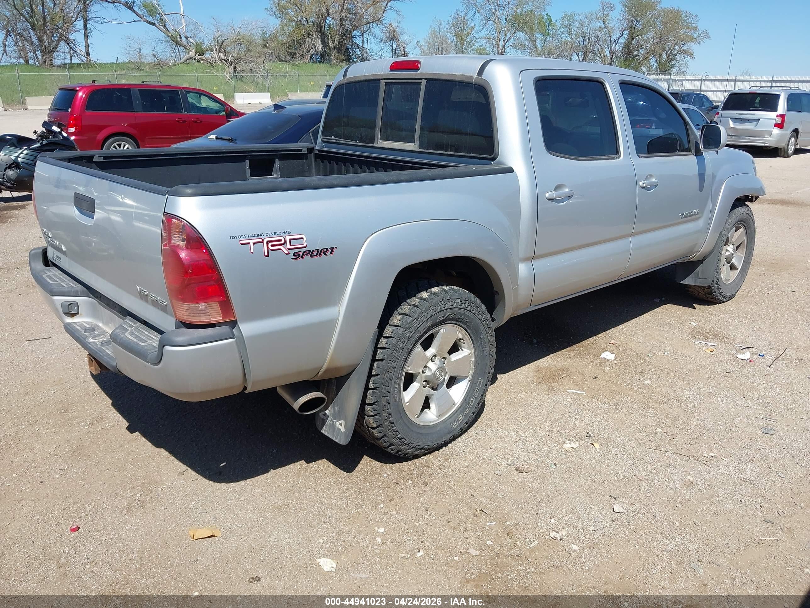 TOYOTA TACOMA image 4