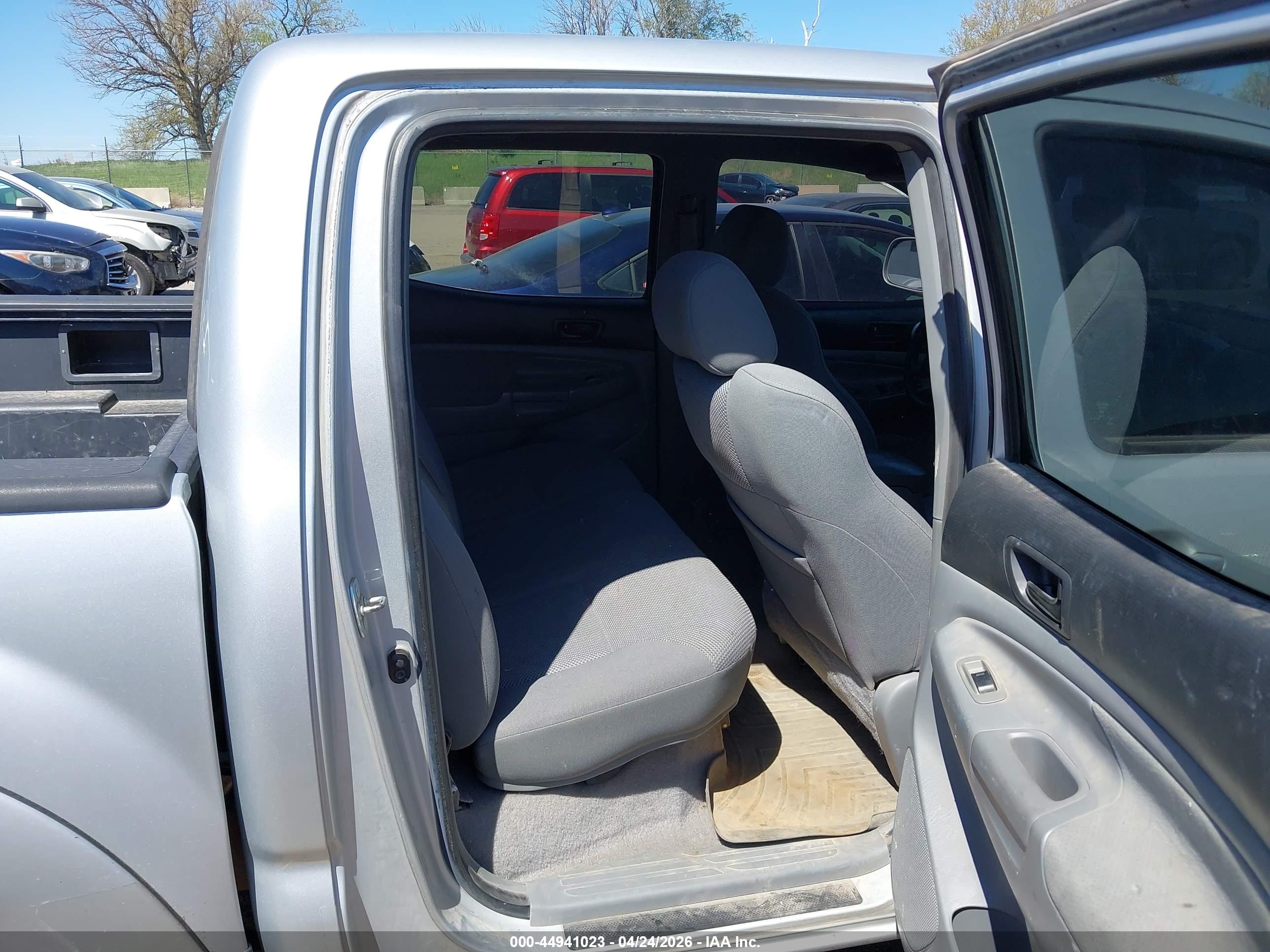 TOYOTA TACOMA image 8