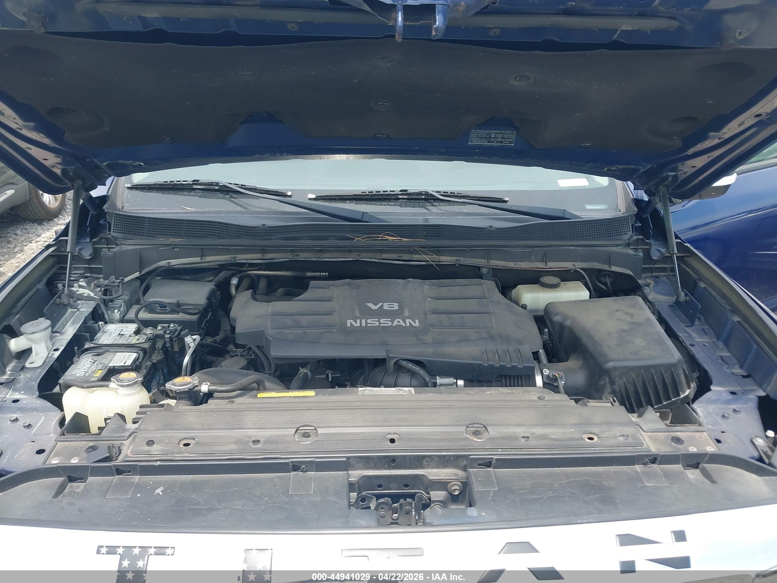 NISSAN TITAN image 10