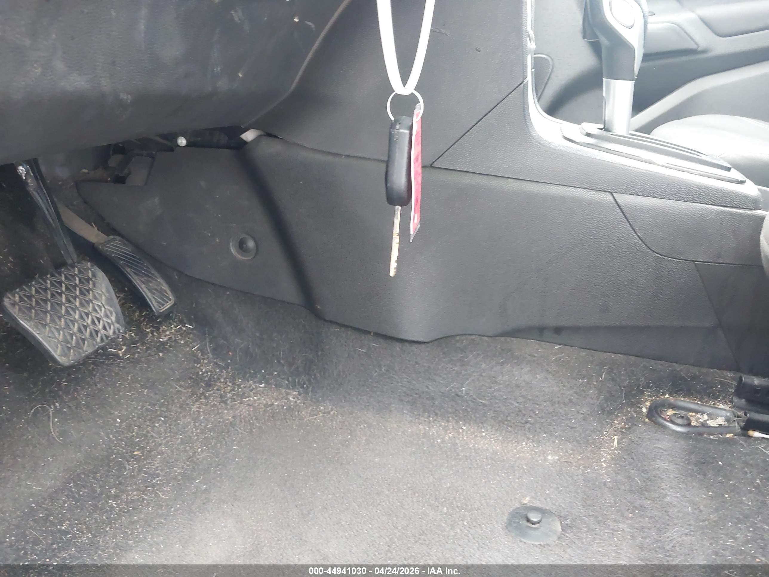 FORD FIESTA image 11