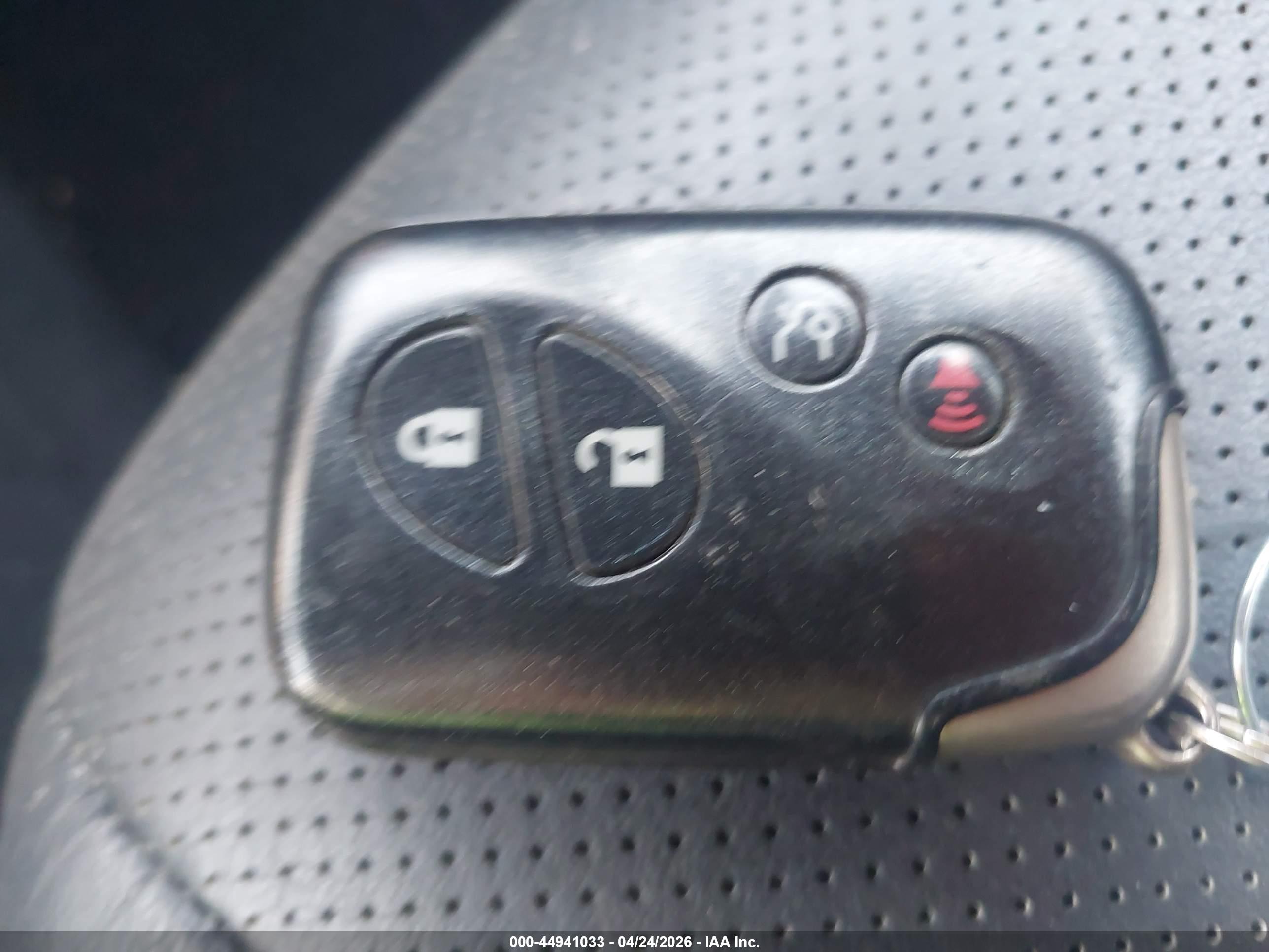 LEXUS ES image 11