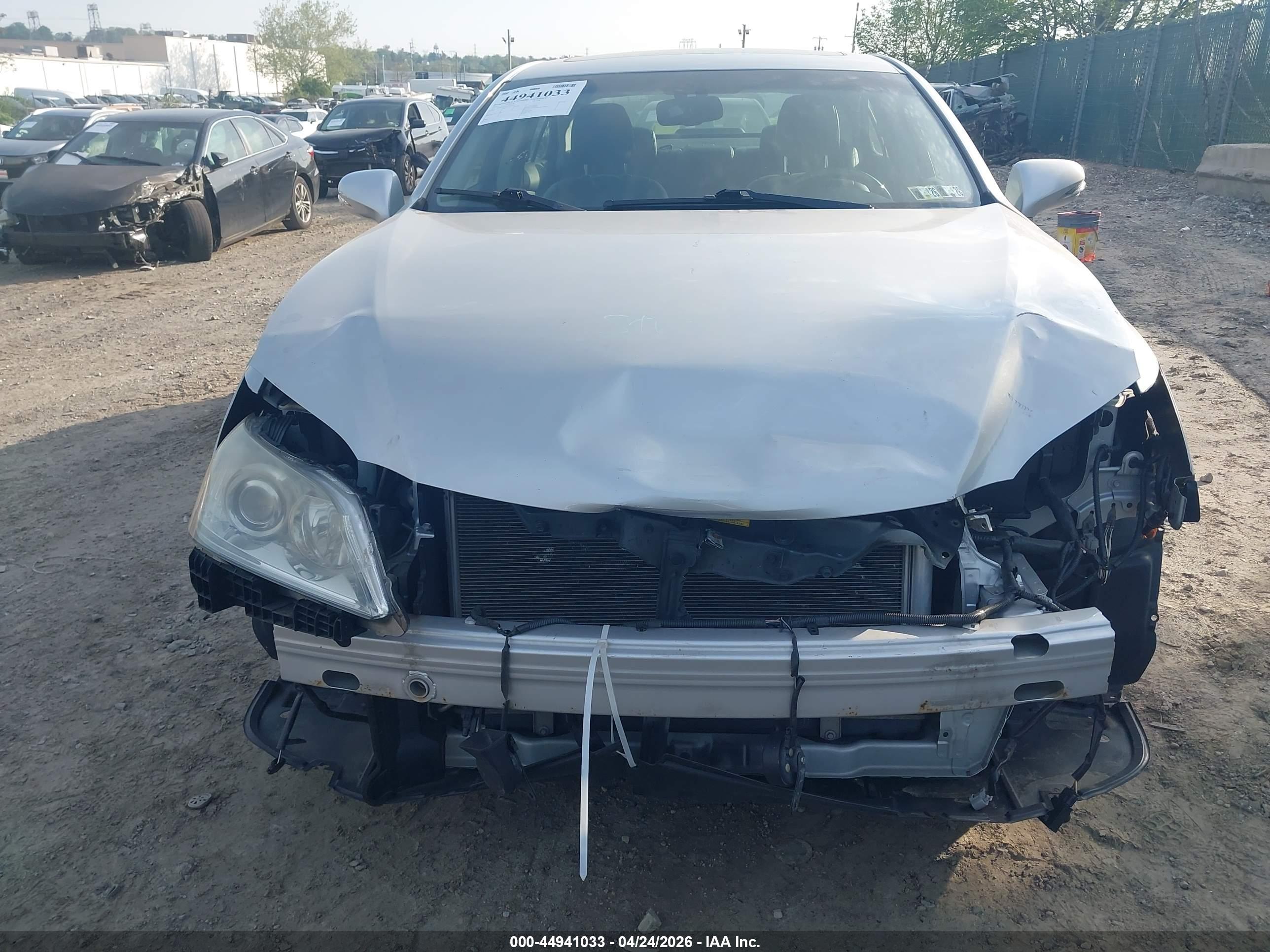 LEXUS ES image 6