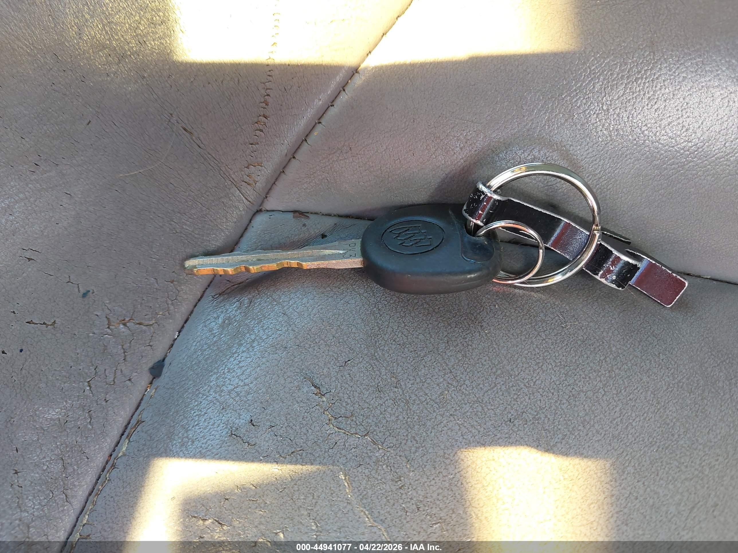 BUICK LACROSSE image 11