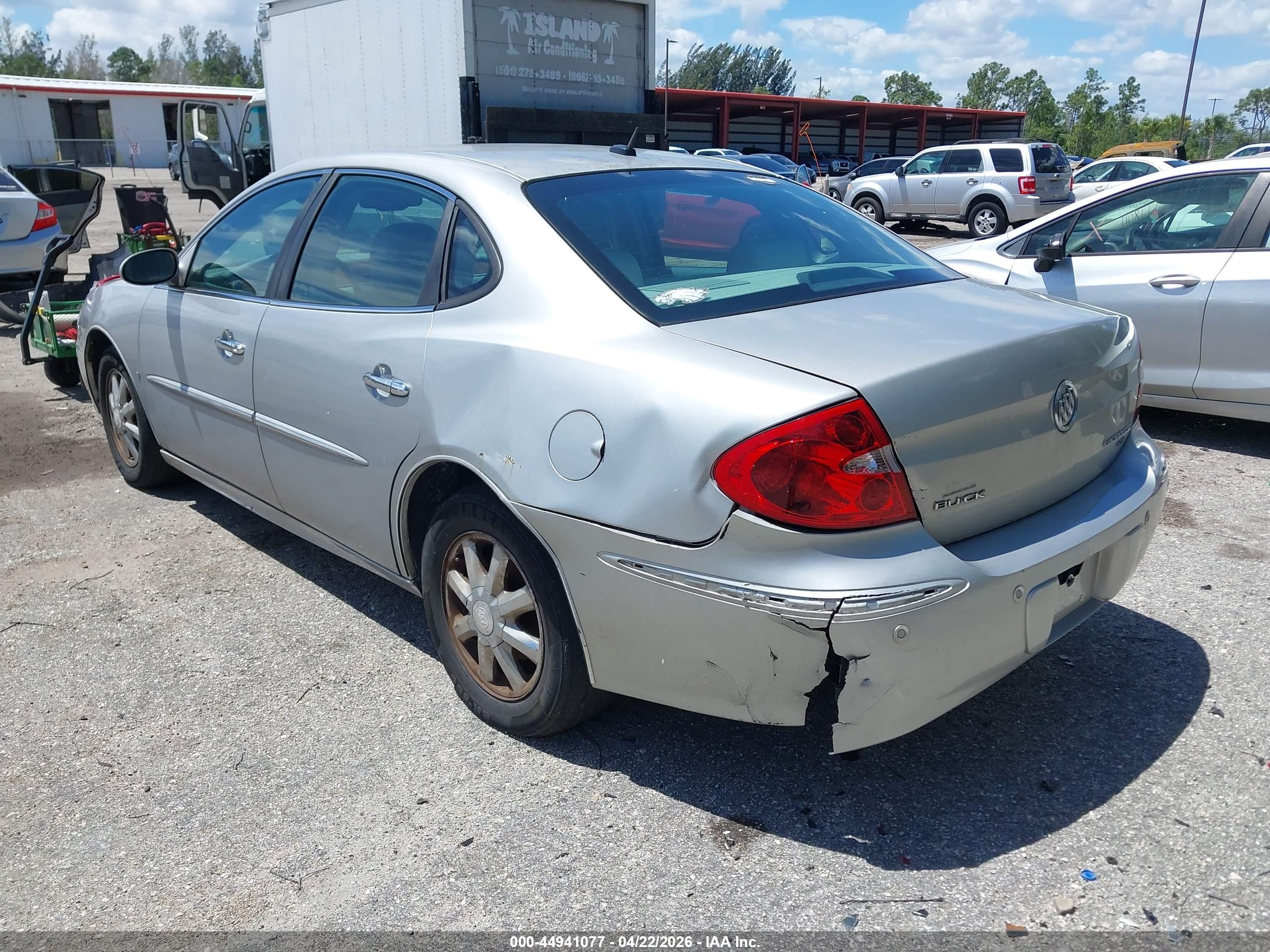 BUICK LACROSSE image 3