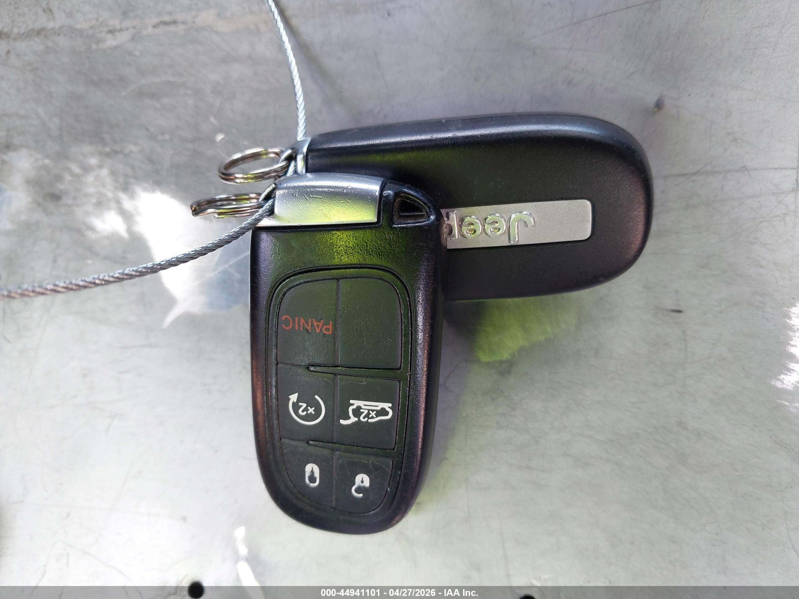 JEEP CHEROKEE image 11