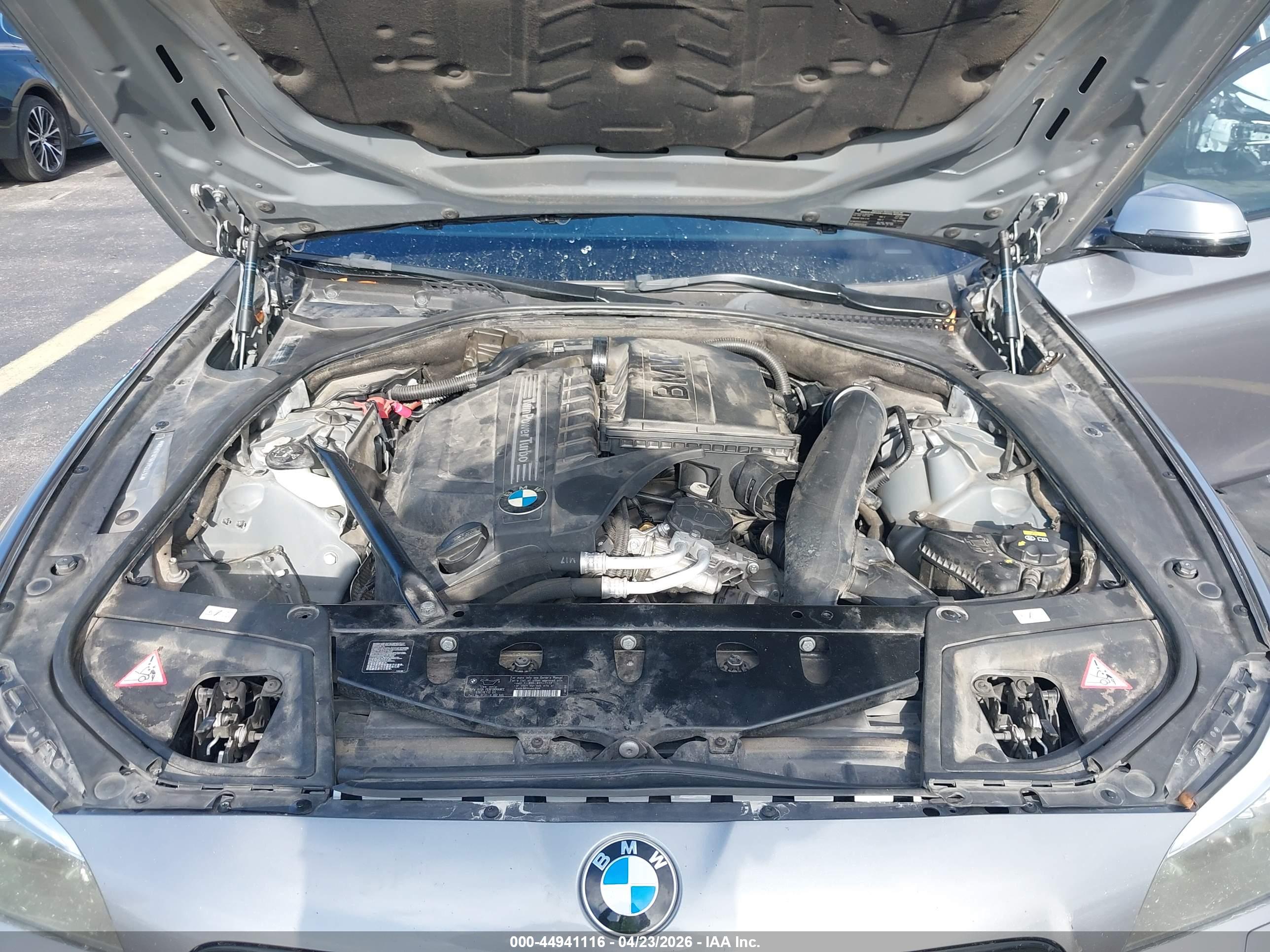 BMW 535I image 10