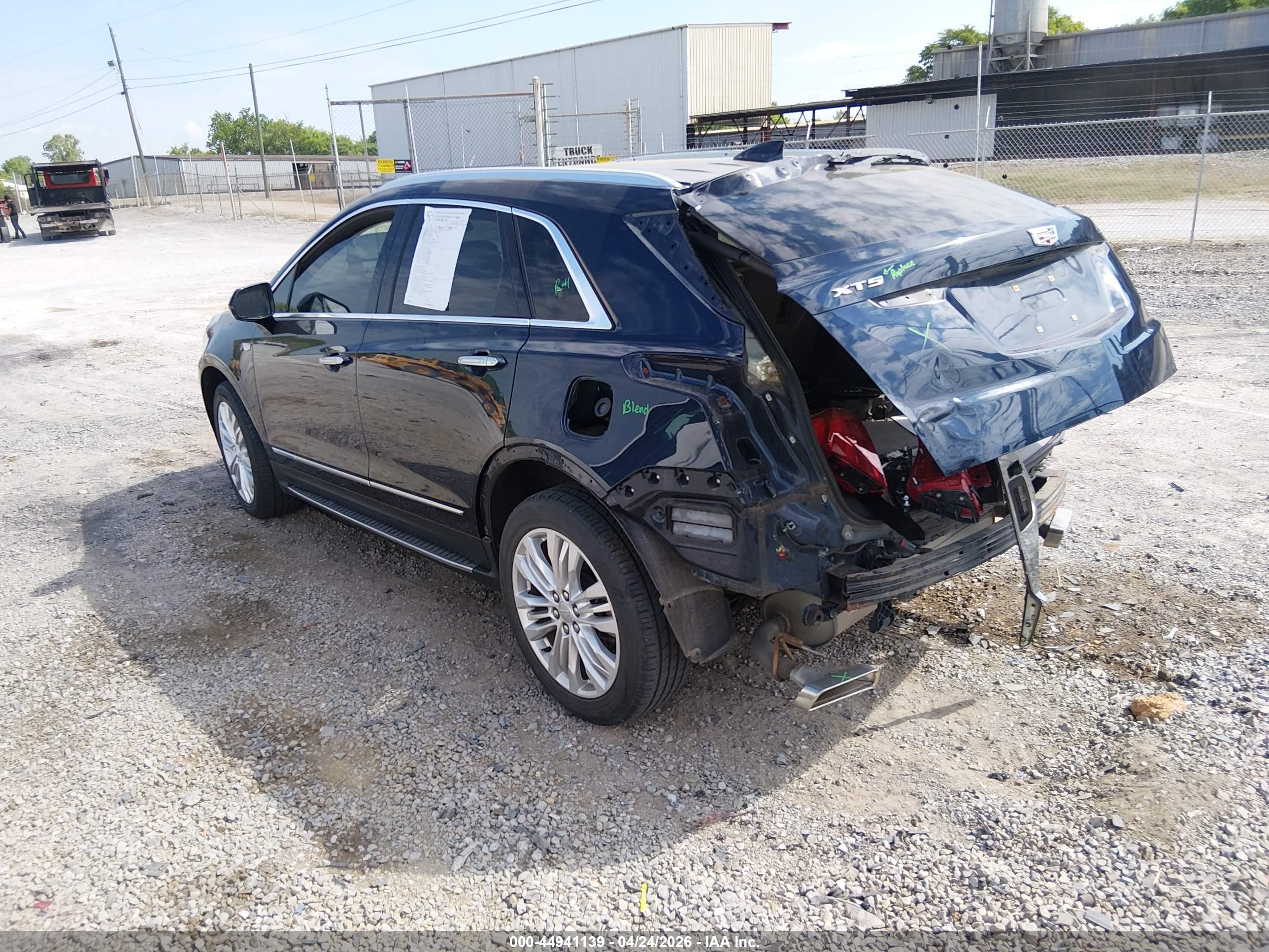 CADILLAC XT5 image 3