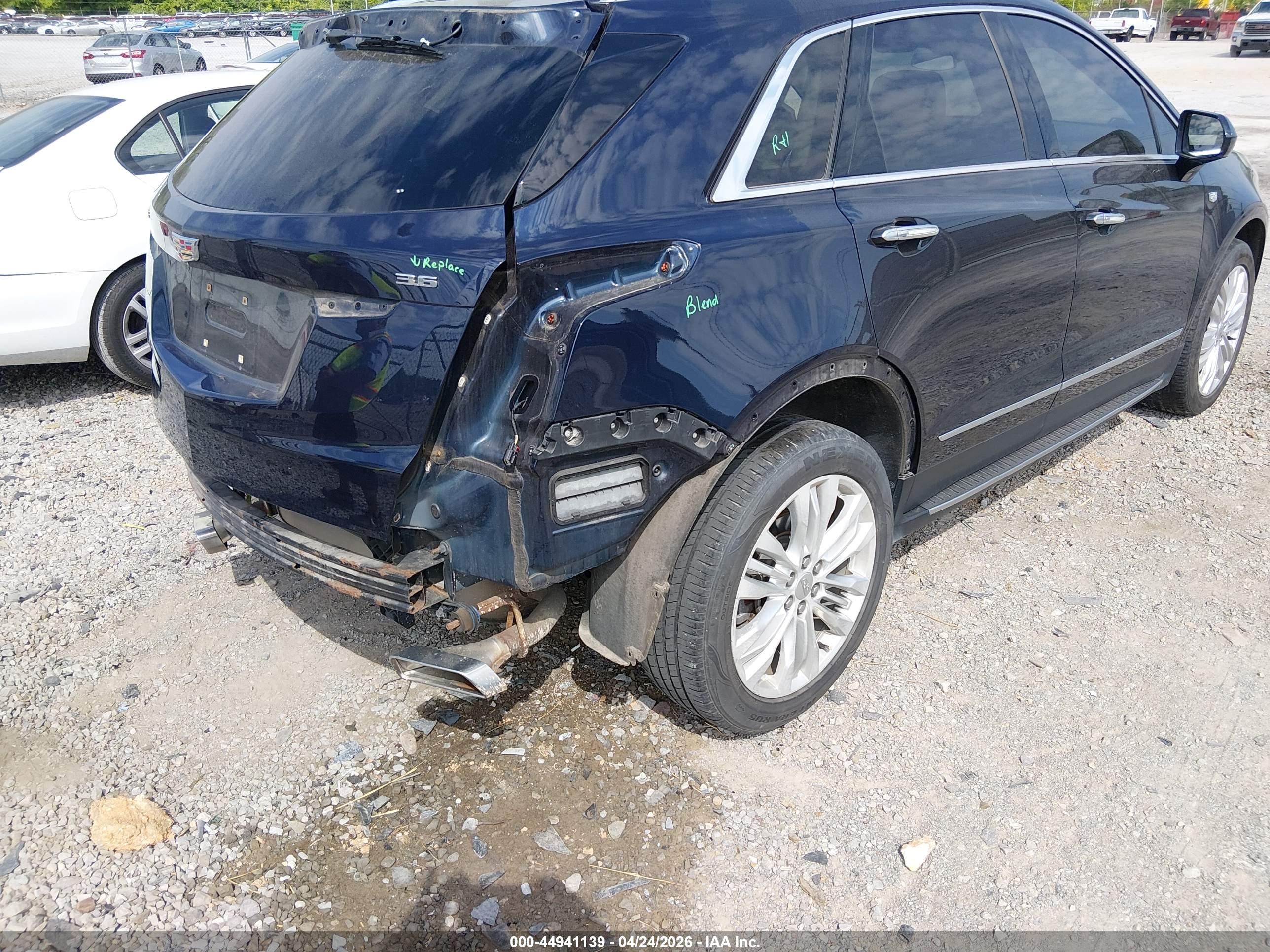 CADILLAC XT5 image 6