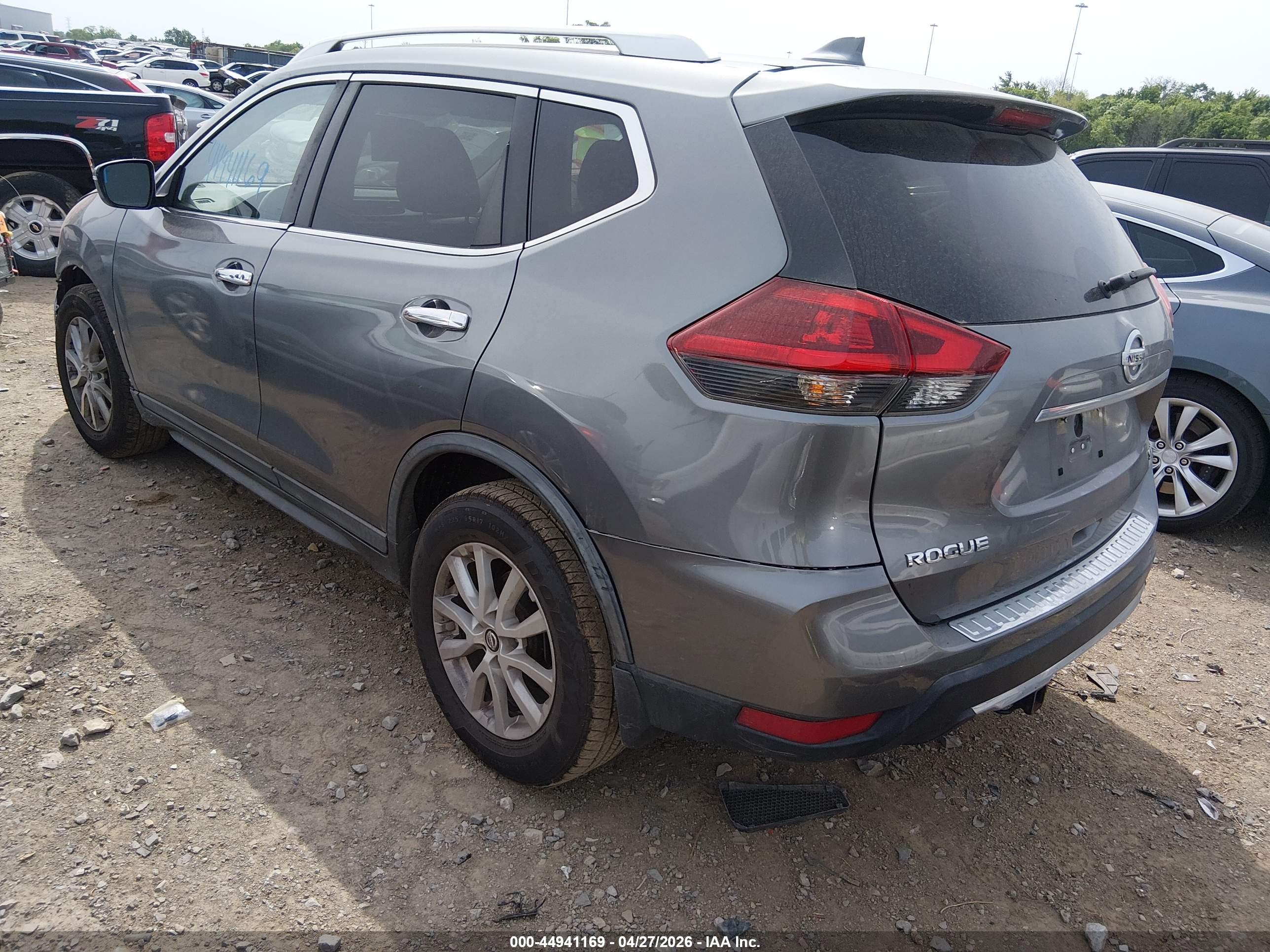 NISSAN ROGUE image 3