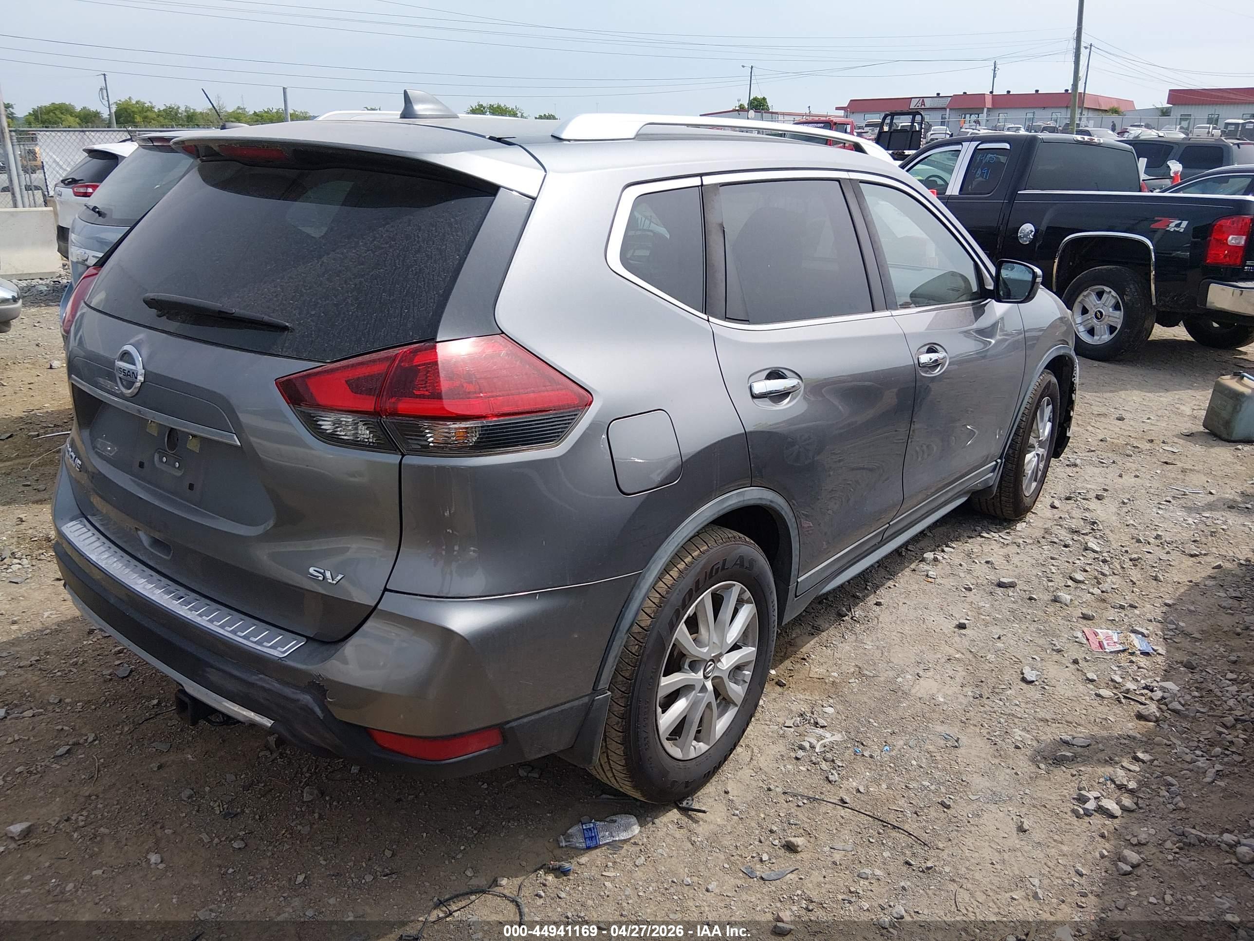 NISSAN ROGUE image 4