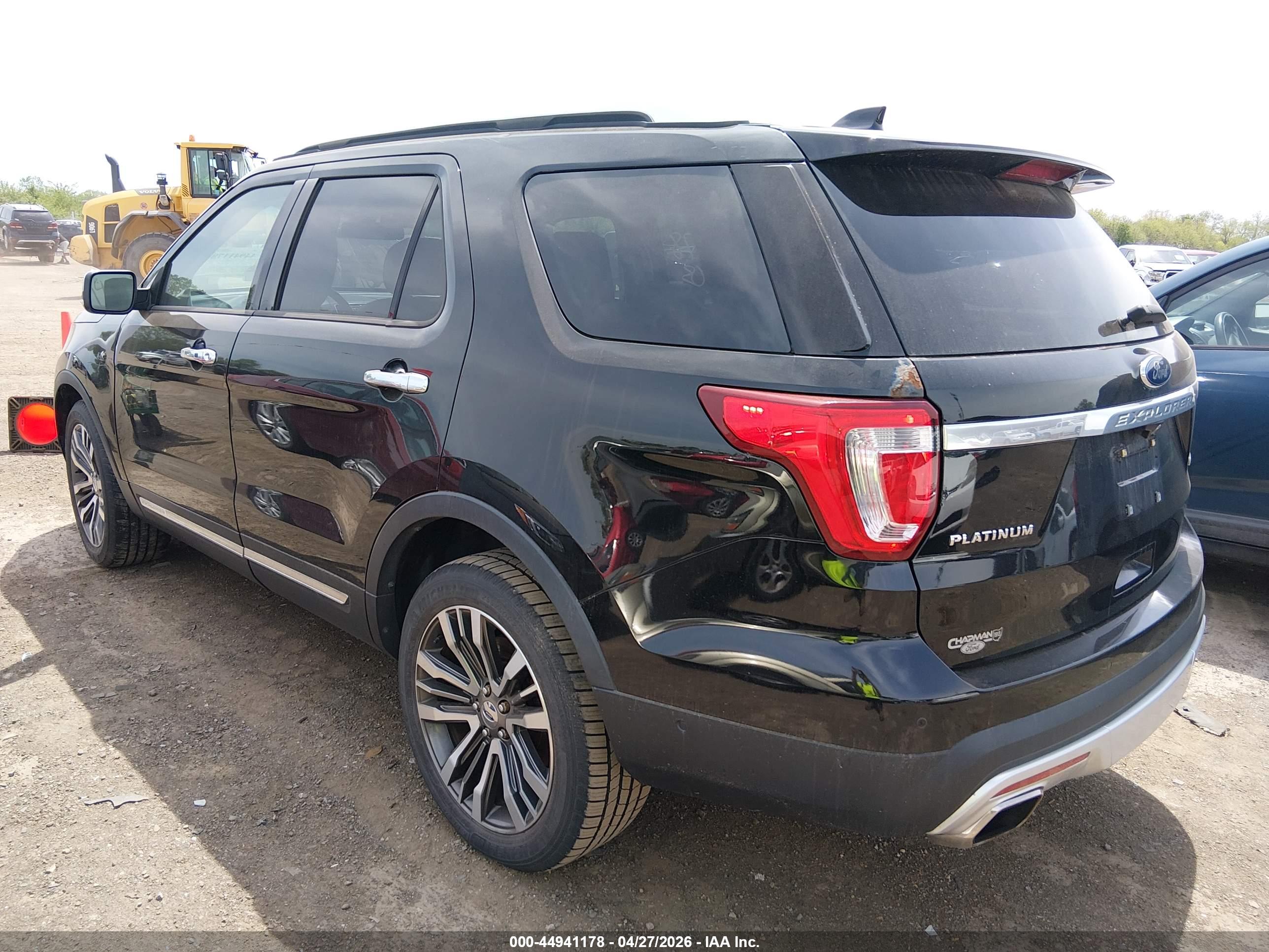 FORD EXPLORER image 3