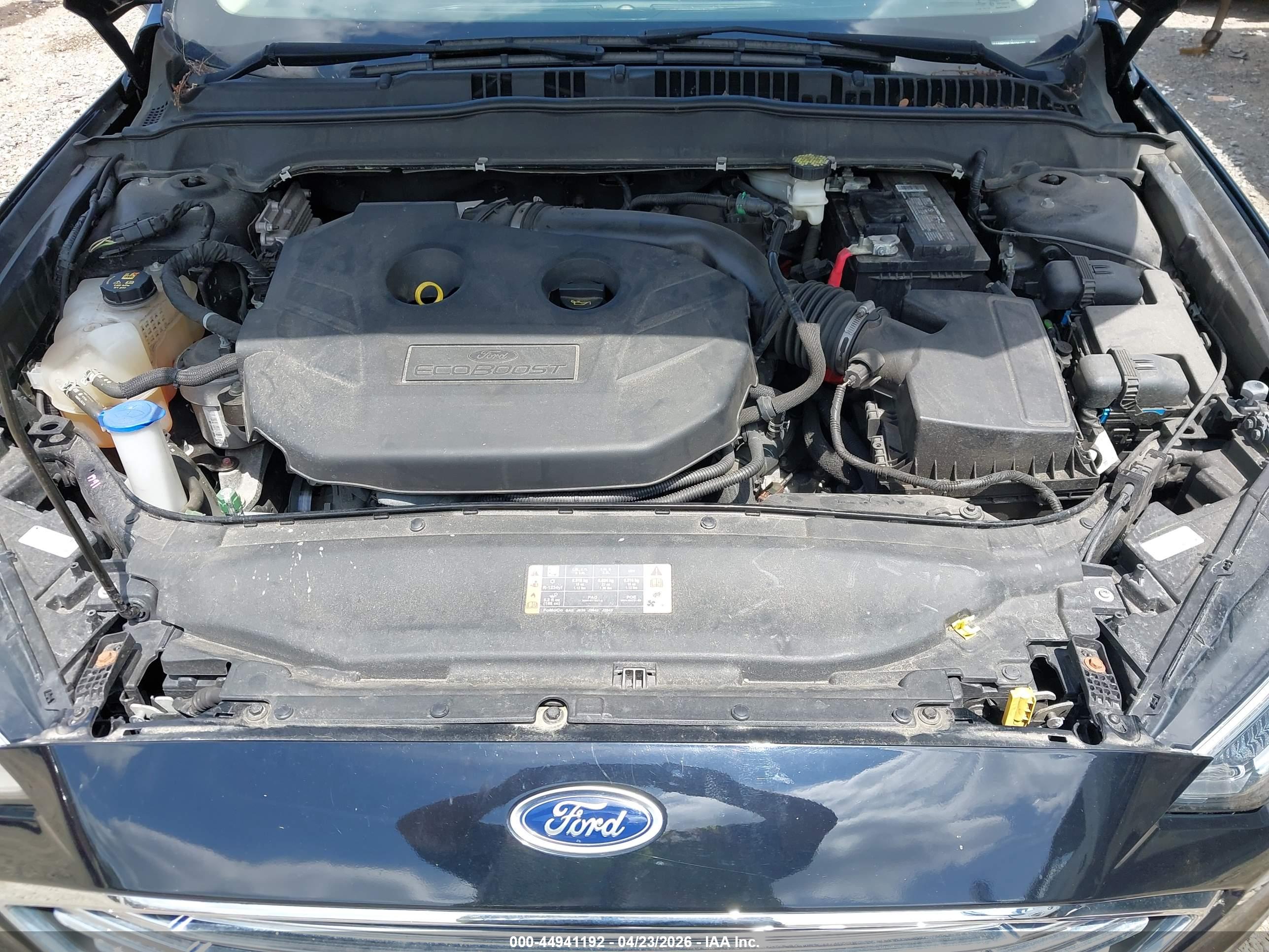 FORD FUSION image 10
