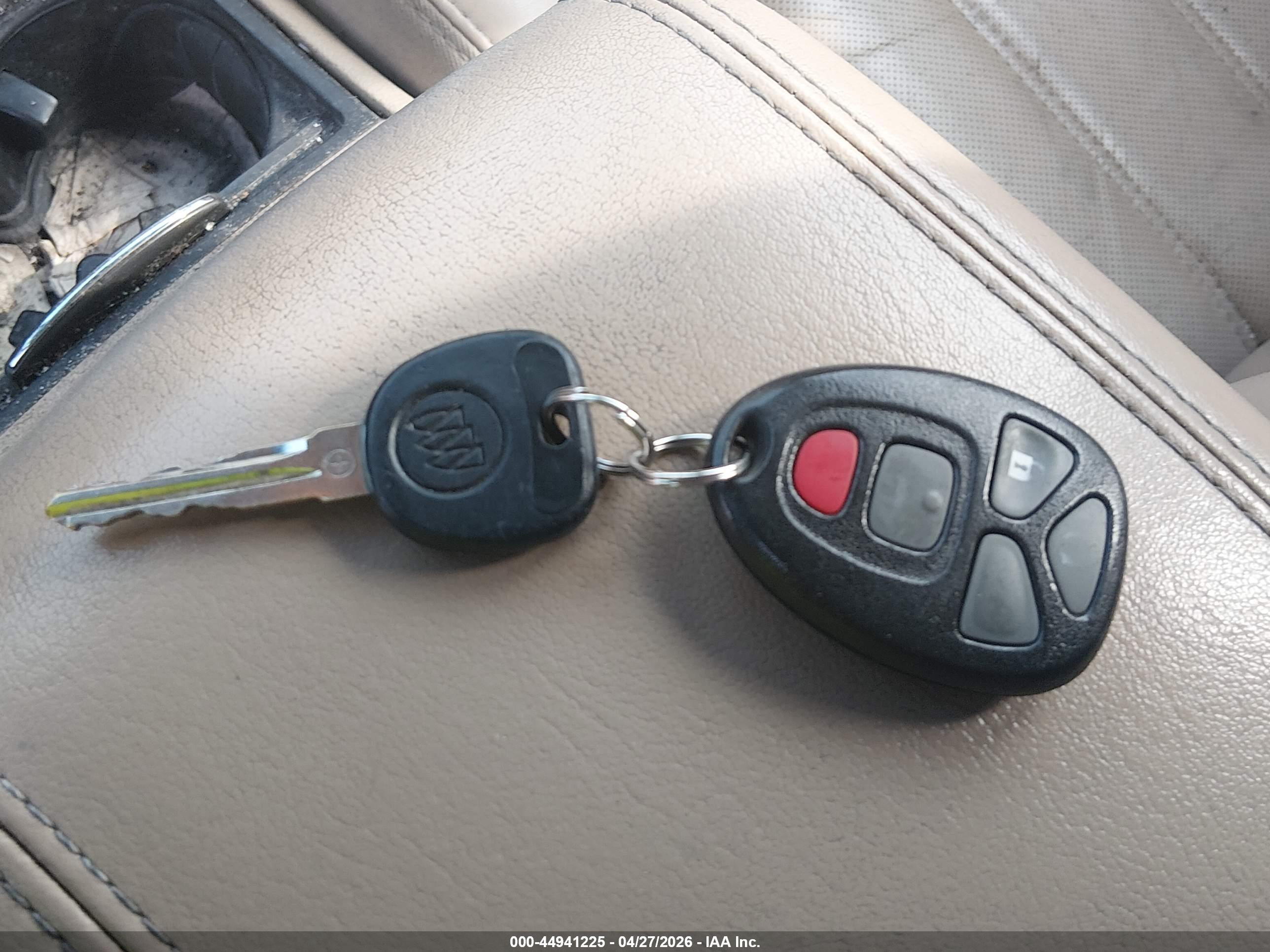 BUICK LUCERNE image 11