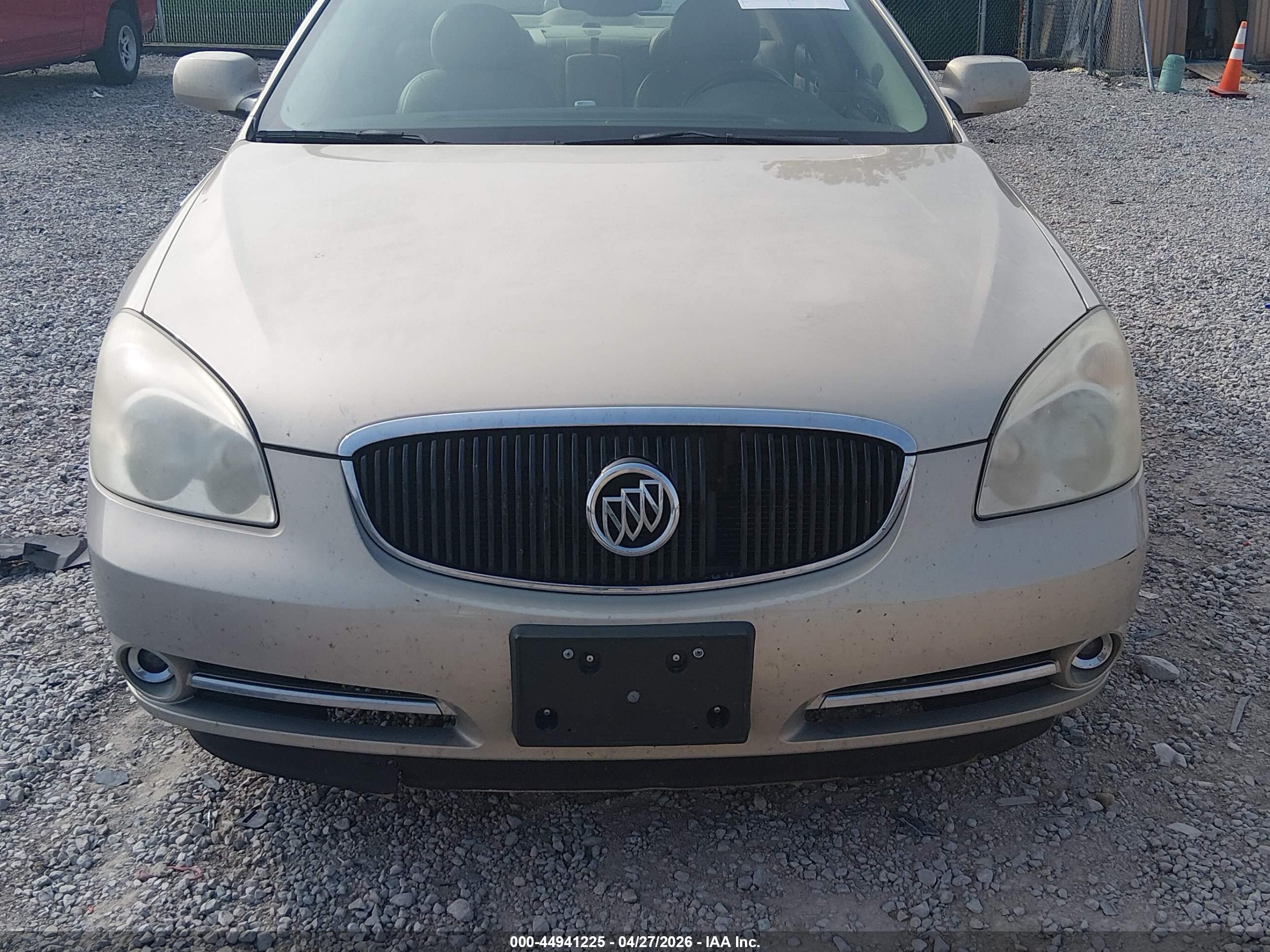 BUICK LUCERNE image 6