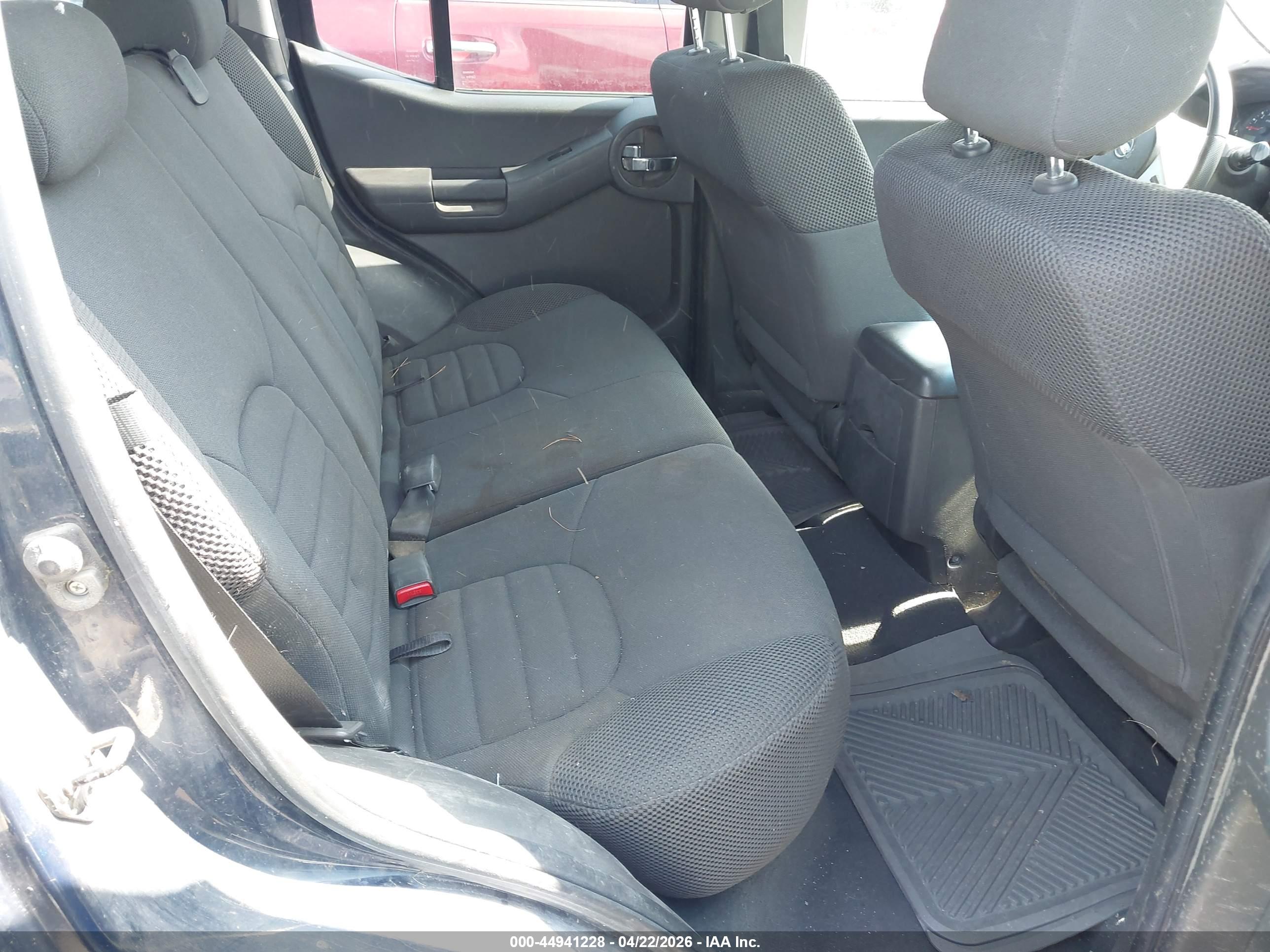 NISSAN XTERRA image 8