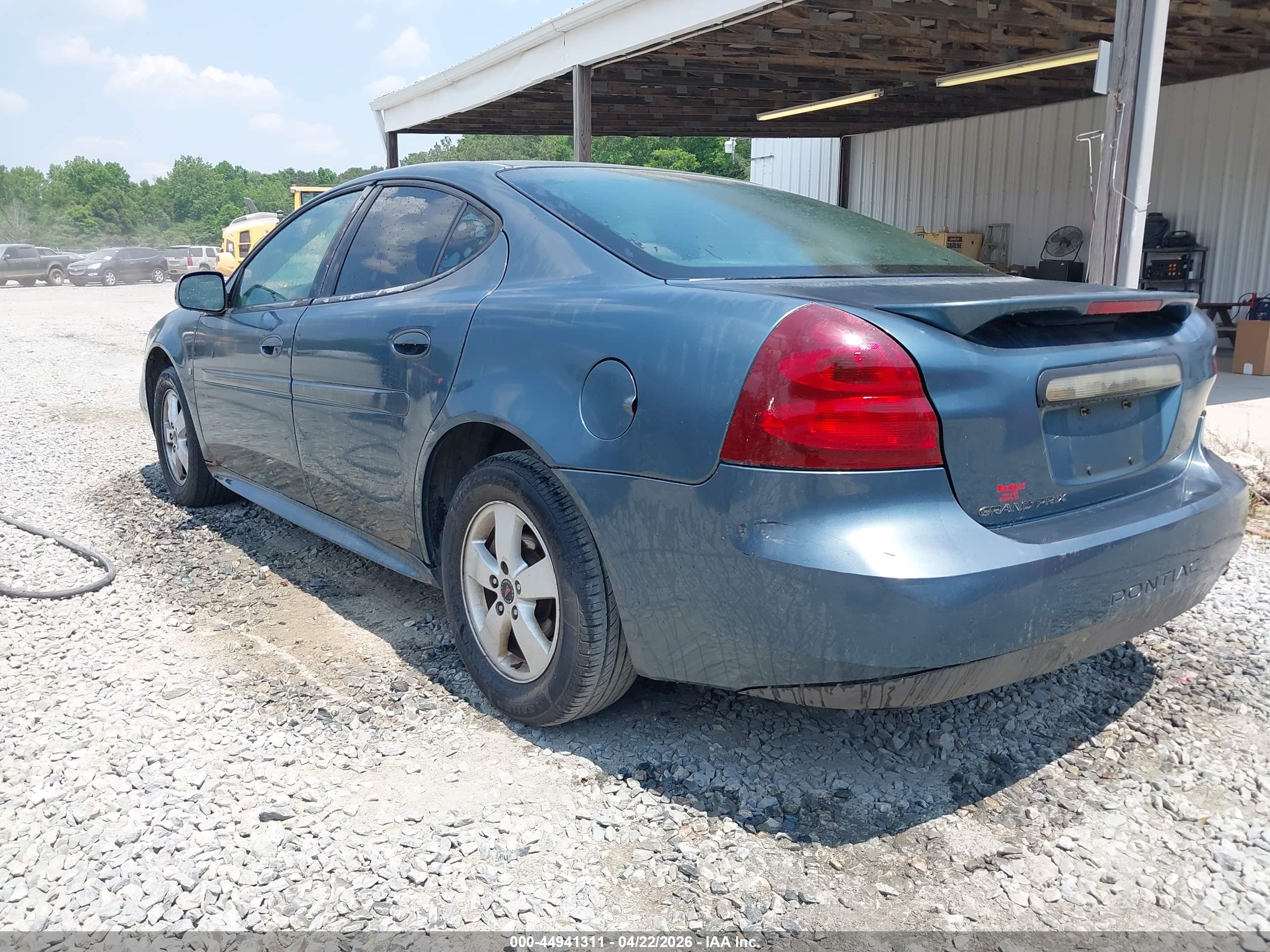 PONTIAC GRAND image 3