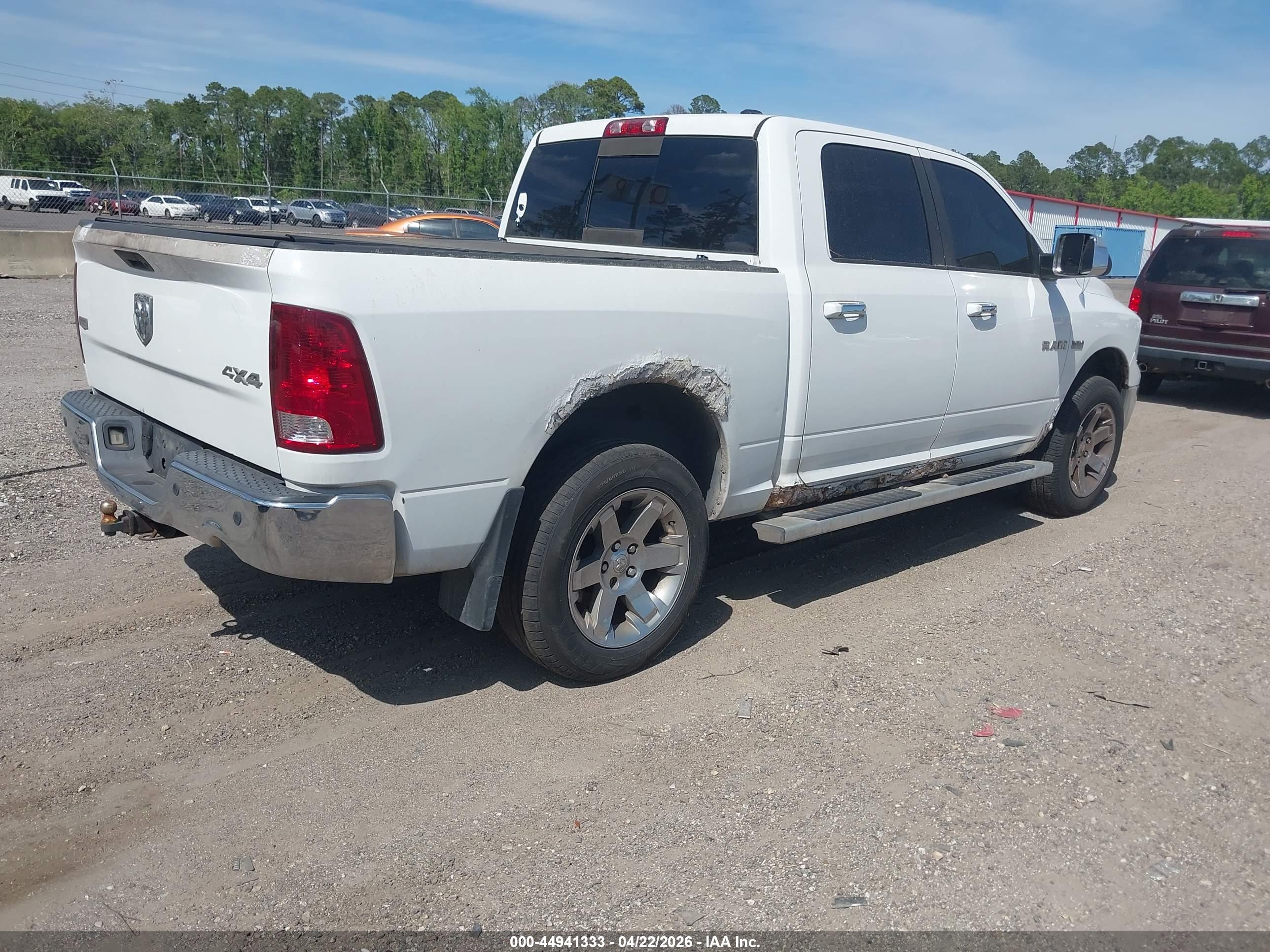 DODGE RAM image 4